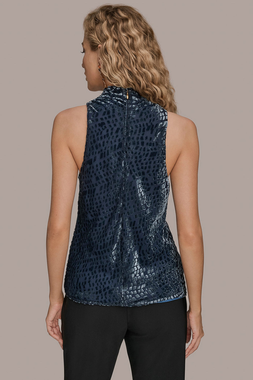 Donna Karan | HIGH-NECK BURNOUT TOP