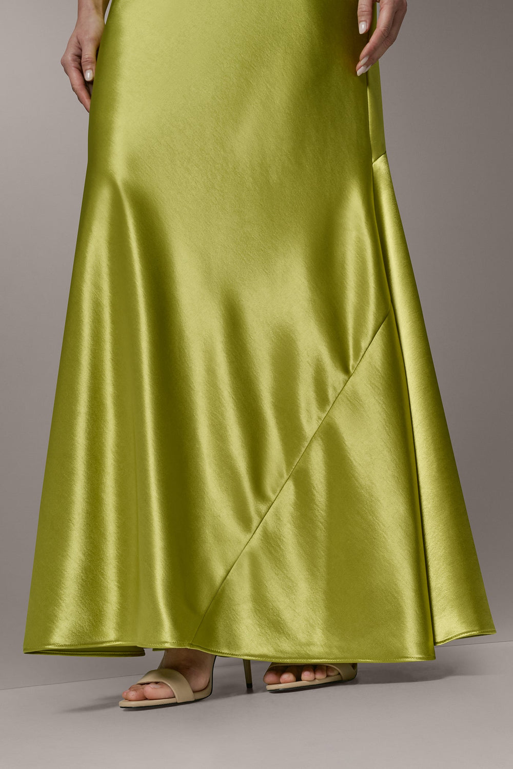 Donna Karan | SLEEVELESS COWL-NECK GOWN