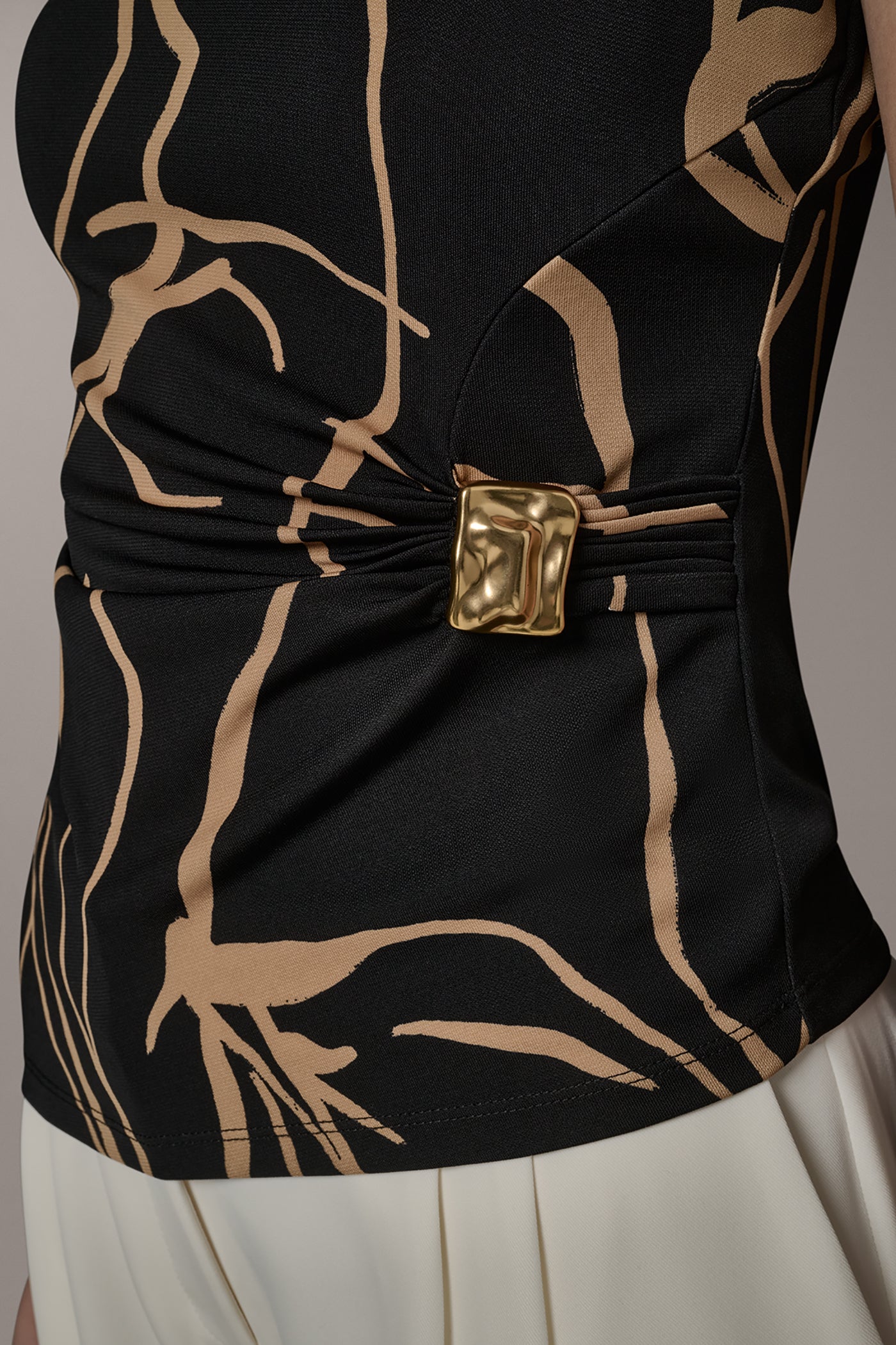 Donna Karan | ASYMMETRIC KNIT TOP