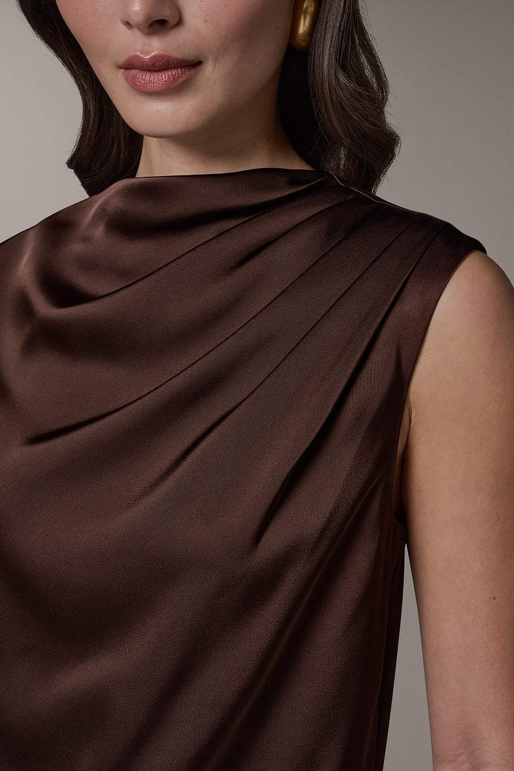 Donna Karan | PLEATED SHOULDER BLOUSE