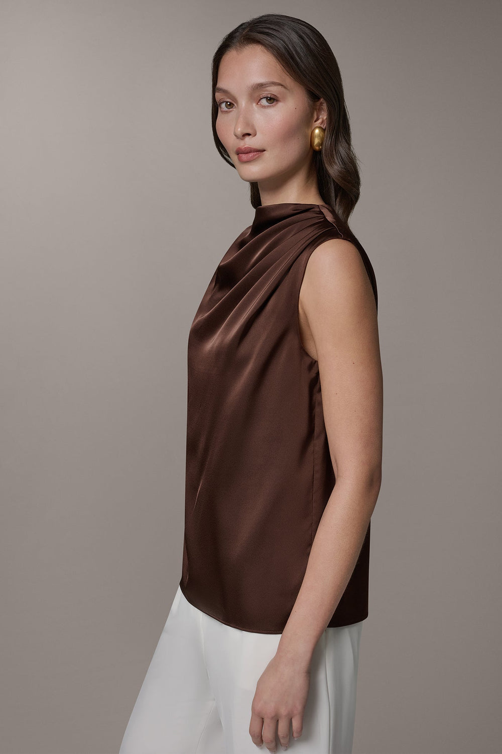 Donna Karan | PLEATED SHOULDER BLOUSE