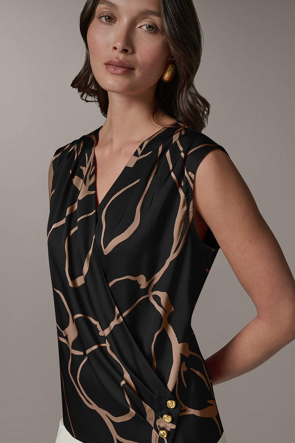 Donna Karan | SLEEVELESS WRAP EFFECT PRINT BLOUSE