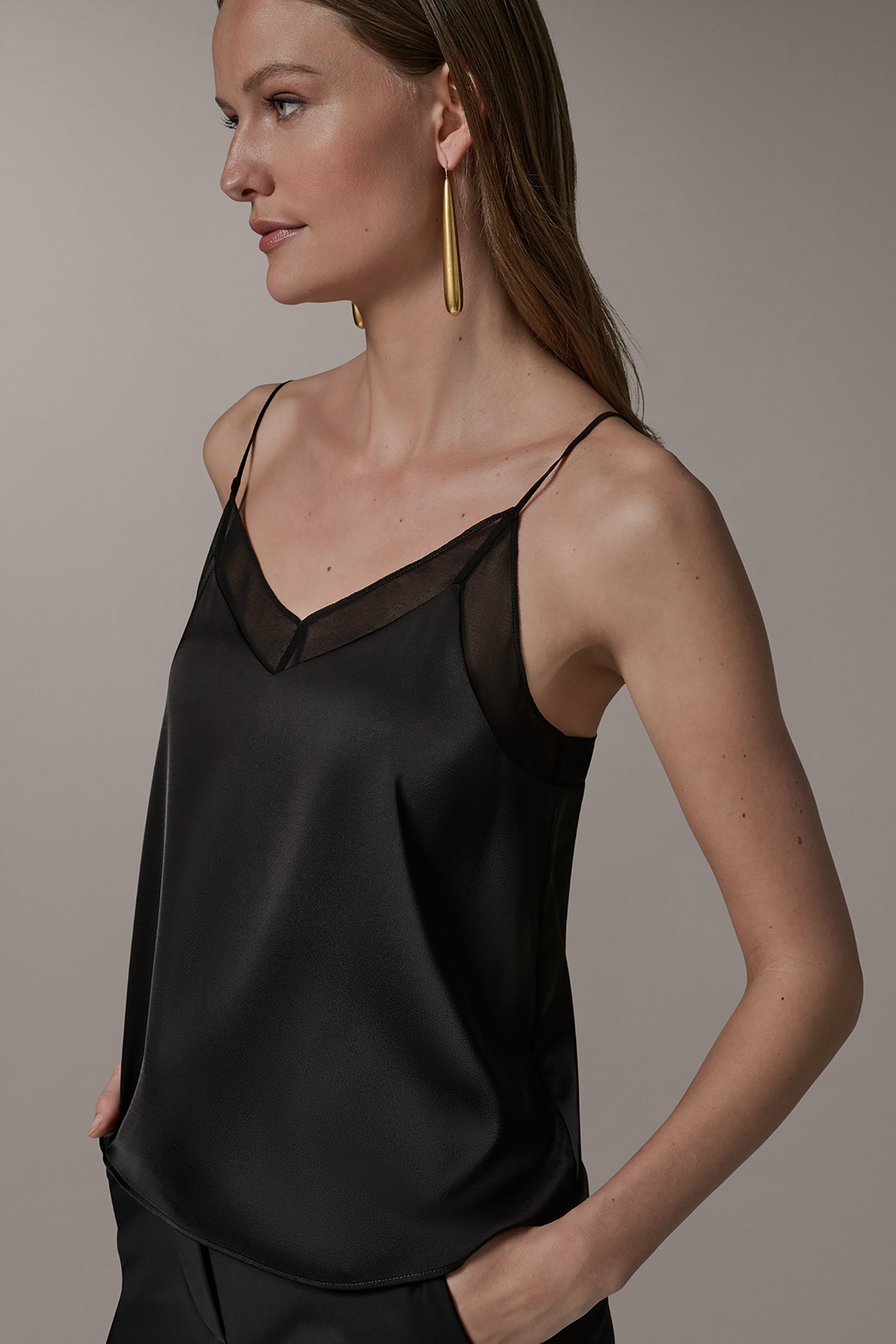 Donna Karan | SLEEVELESS V-NECK CAMI