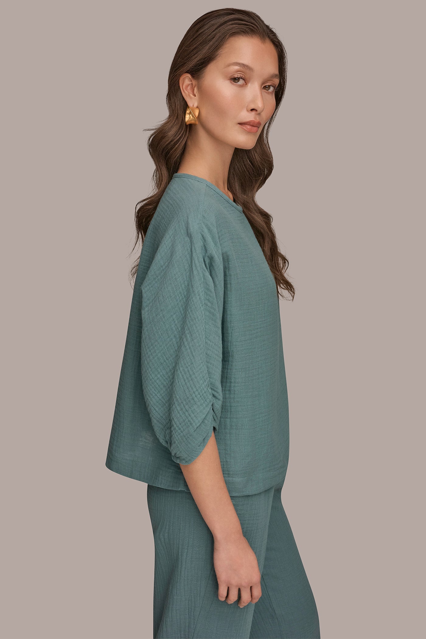 Donna Karan | 3/4 SLEEVE TWIST CUFF BLOUSE