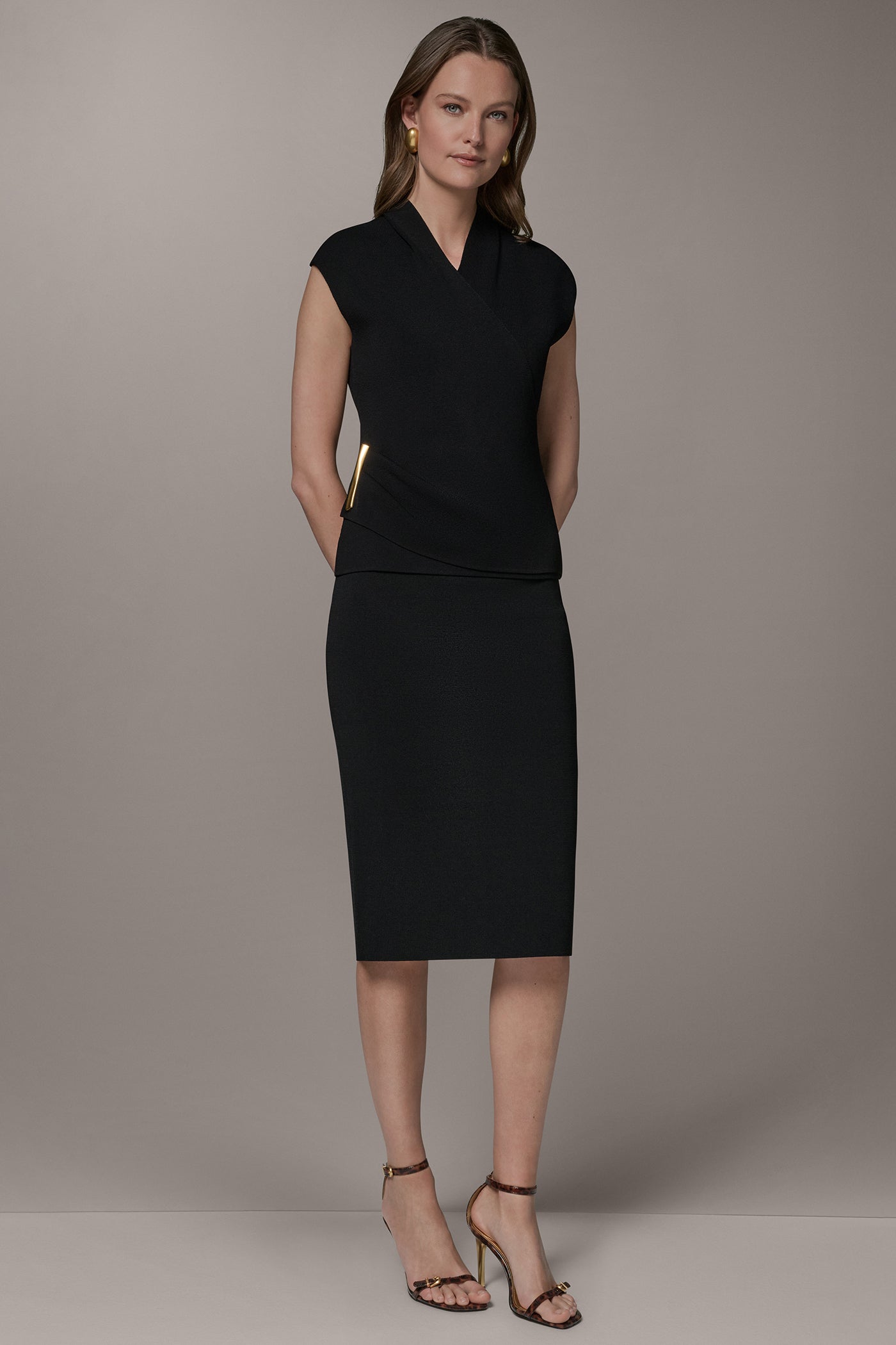 Donna Karan | V-NECK WRAP-EFFECT TOP