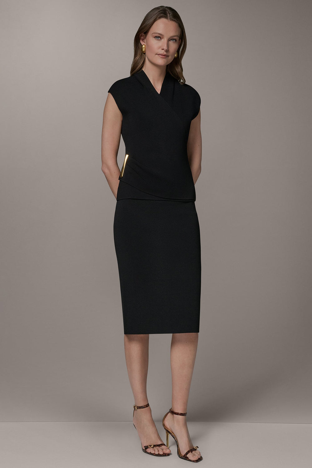 Donna Karan | V-NECK WRAP-EFFECT TOP
