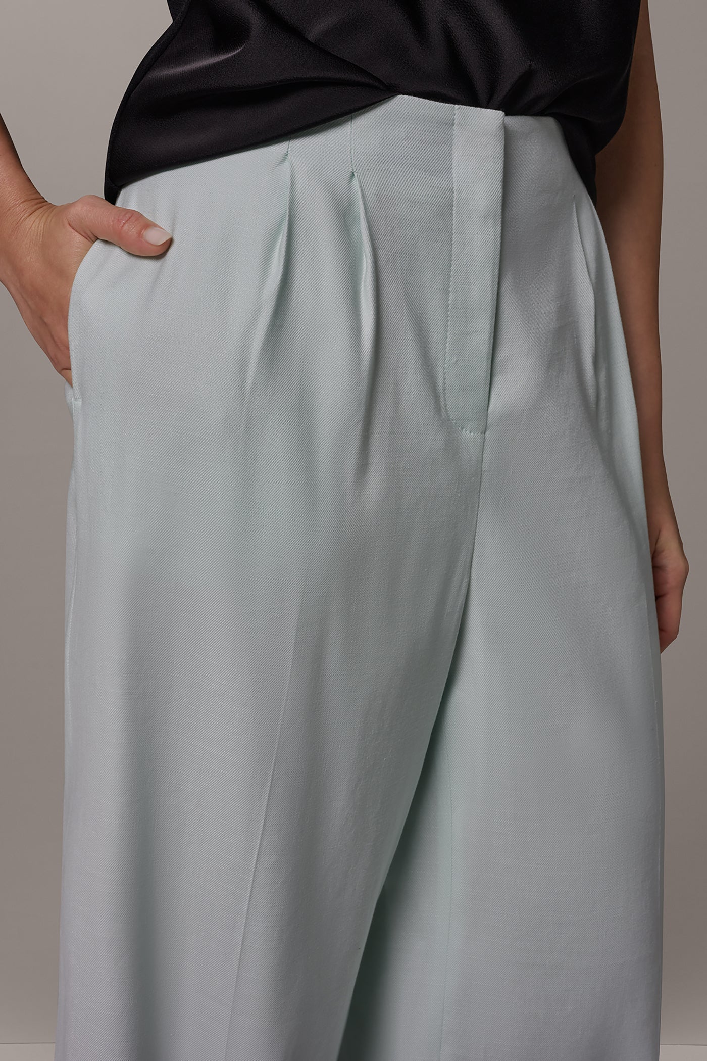 Donna Karan | EXTRA HIGH-RISE PLEATED WIDE-LEG PANT