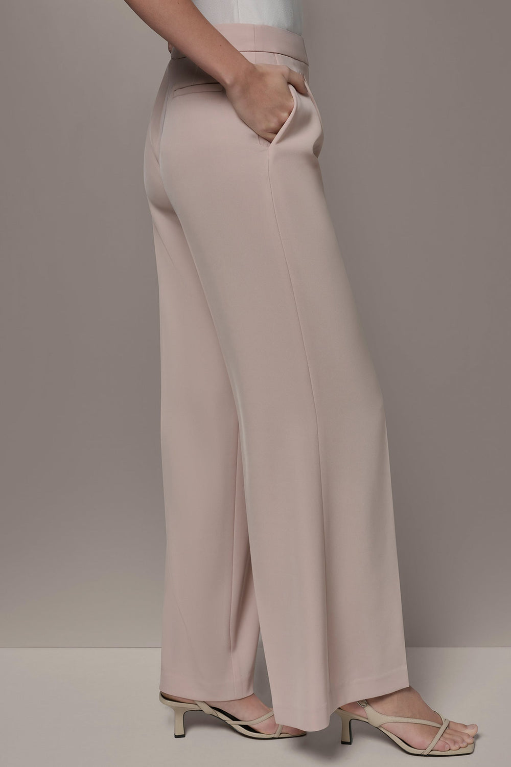 Donna Karan | MID-RISE PLEATED WIDE-LEG SUIT PANT