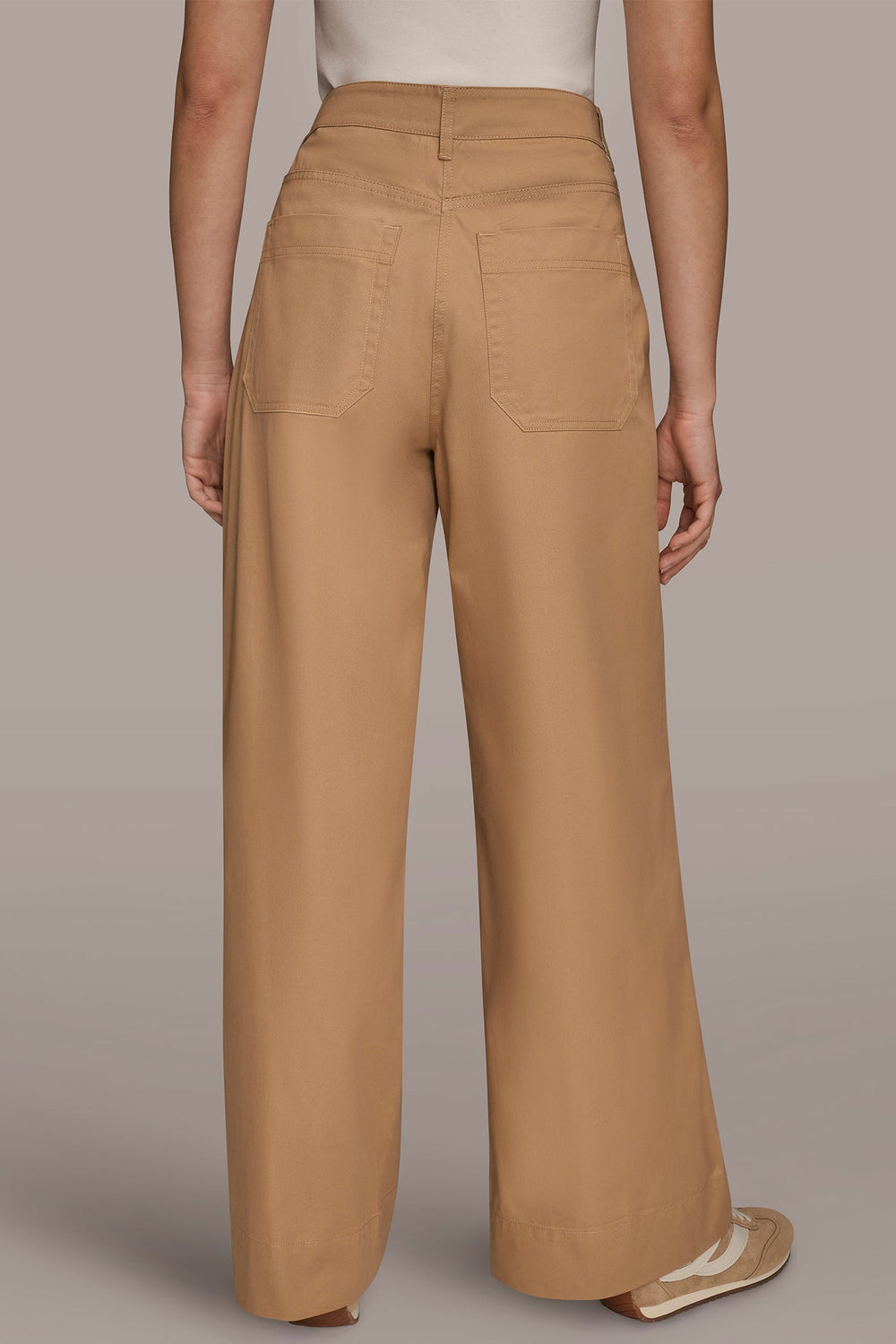 Donna Karan | HIGH-RISE PINTUCKED TROUSER