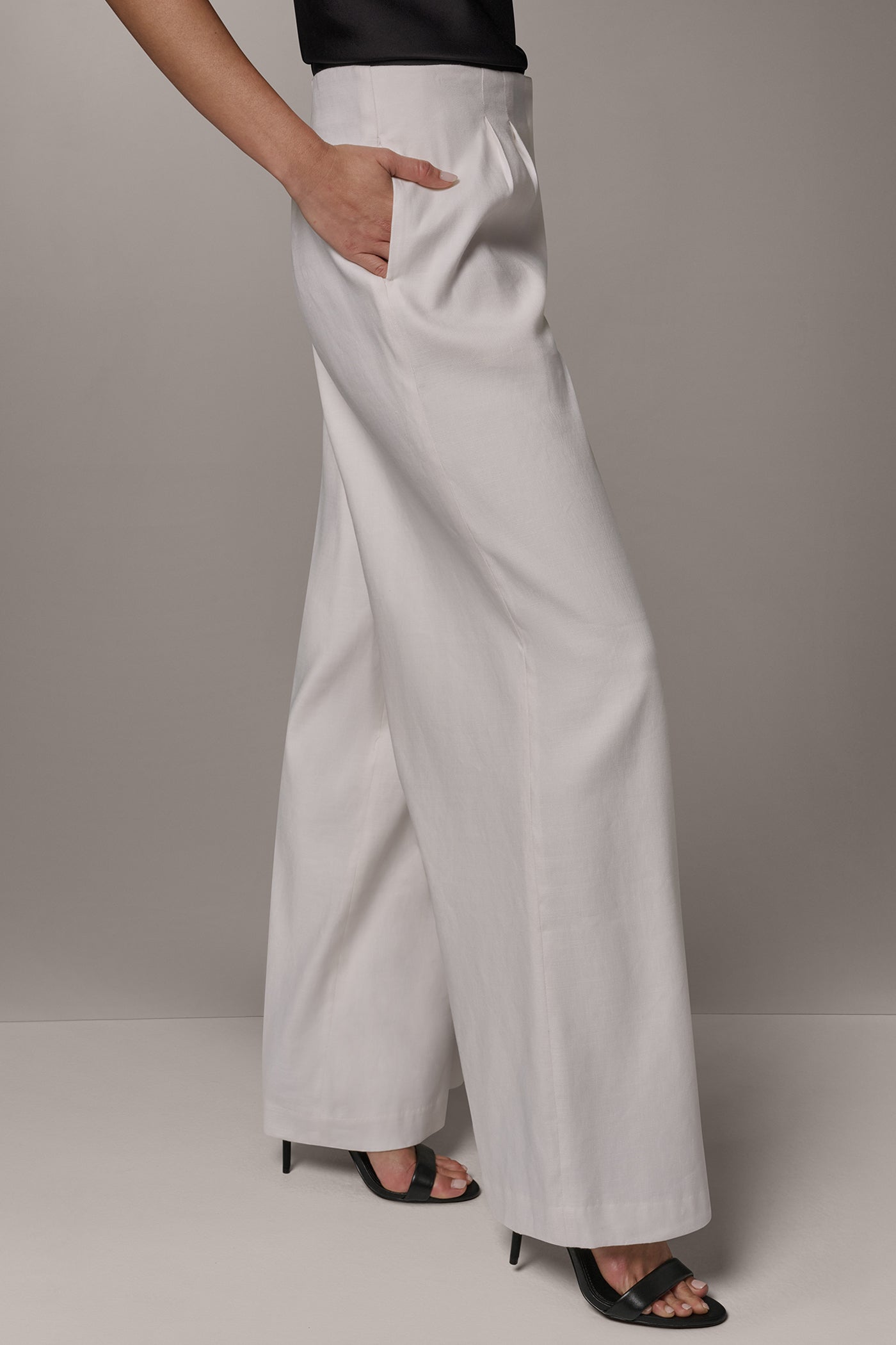 Donna Karan | EXTRA HIGH-RISE PLEATED WIDE-LEG PANT