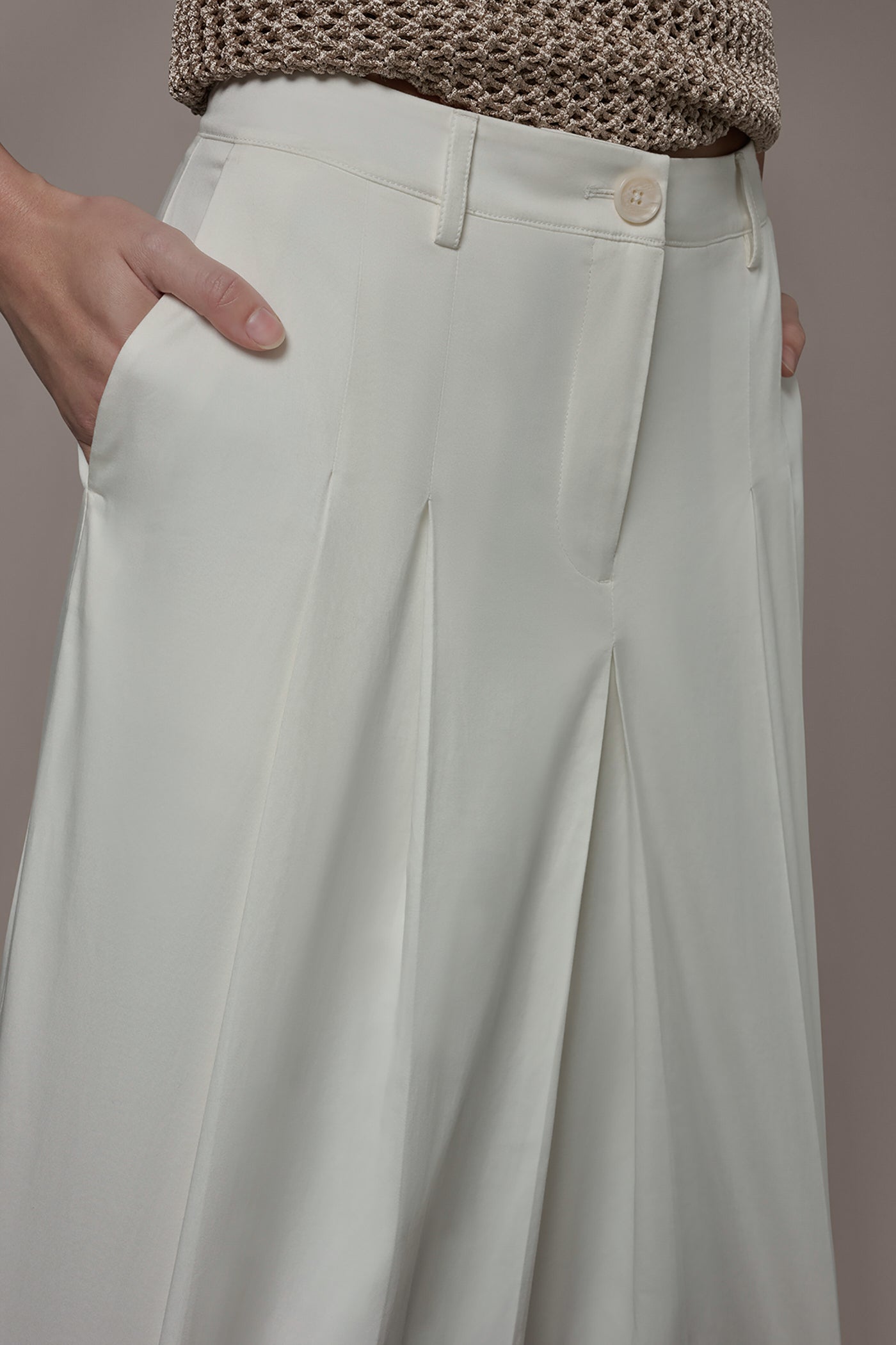 Donna Karan | EXTRA HIGH-RISE COTTON-SATEEN PLEATED WIDE-LEG PANT