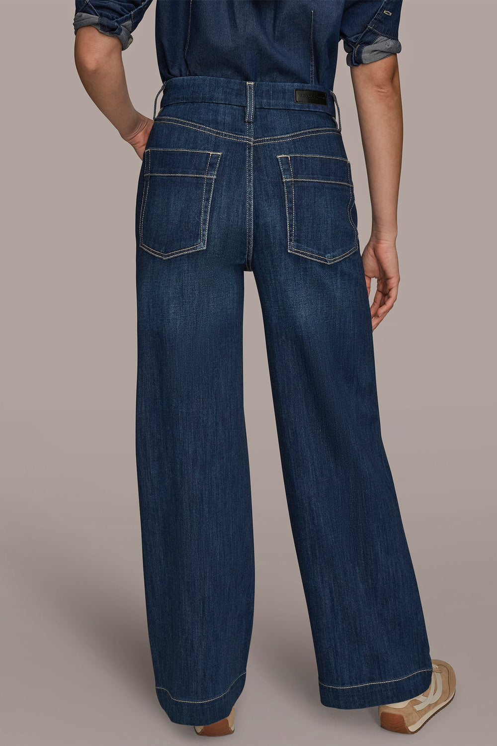 Donna Karan | THE DONNA HIGH-RISE WIDE-LEG JEAN