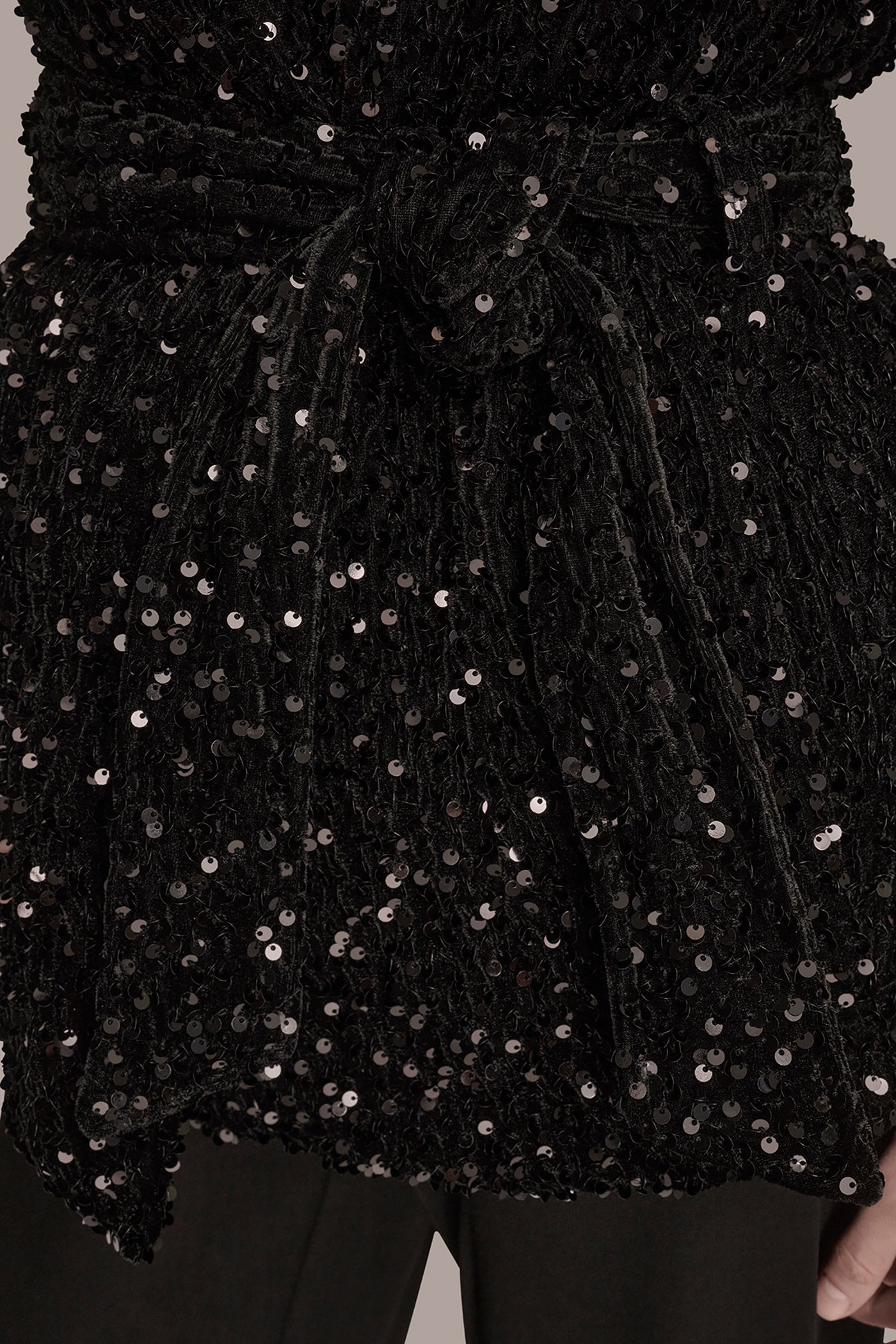 Donna Karan | SEQUIN VEST