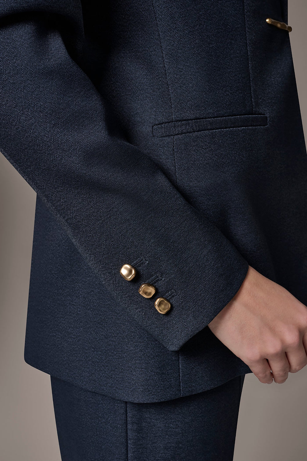 Donna Karan | GOLD BAR LONGLINE BLAZER