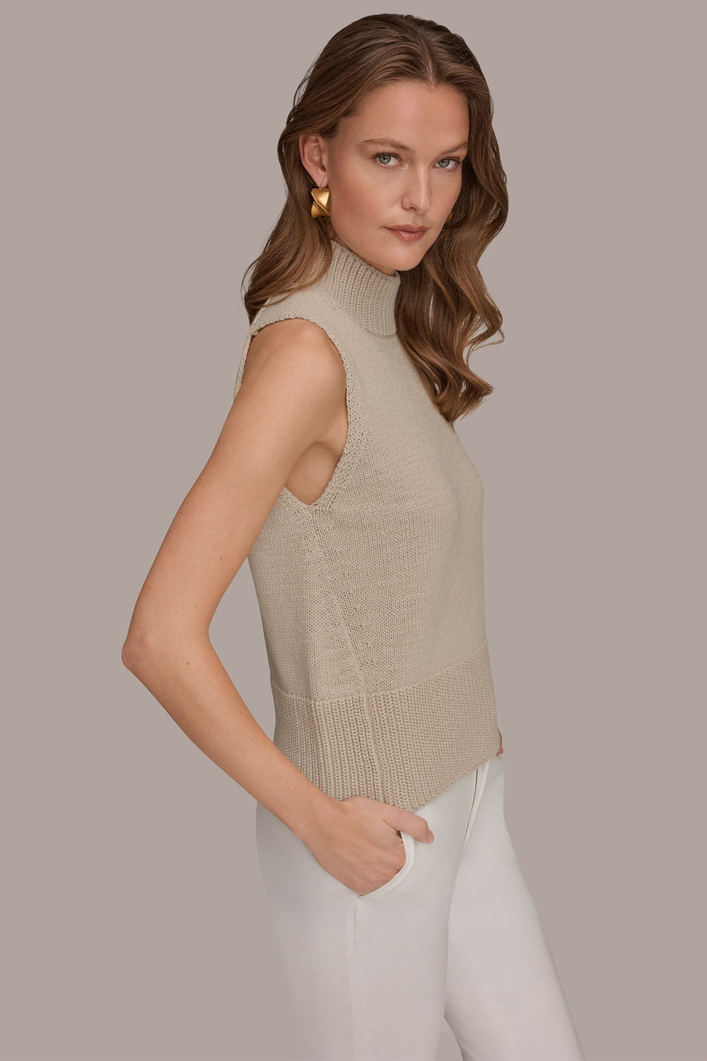 Donna Karan | SLEEVELESS A-LINE SWEATER