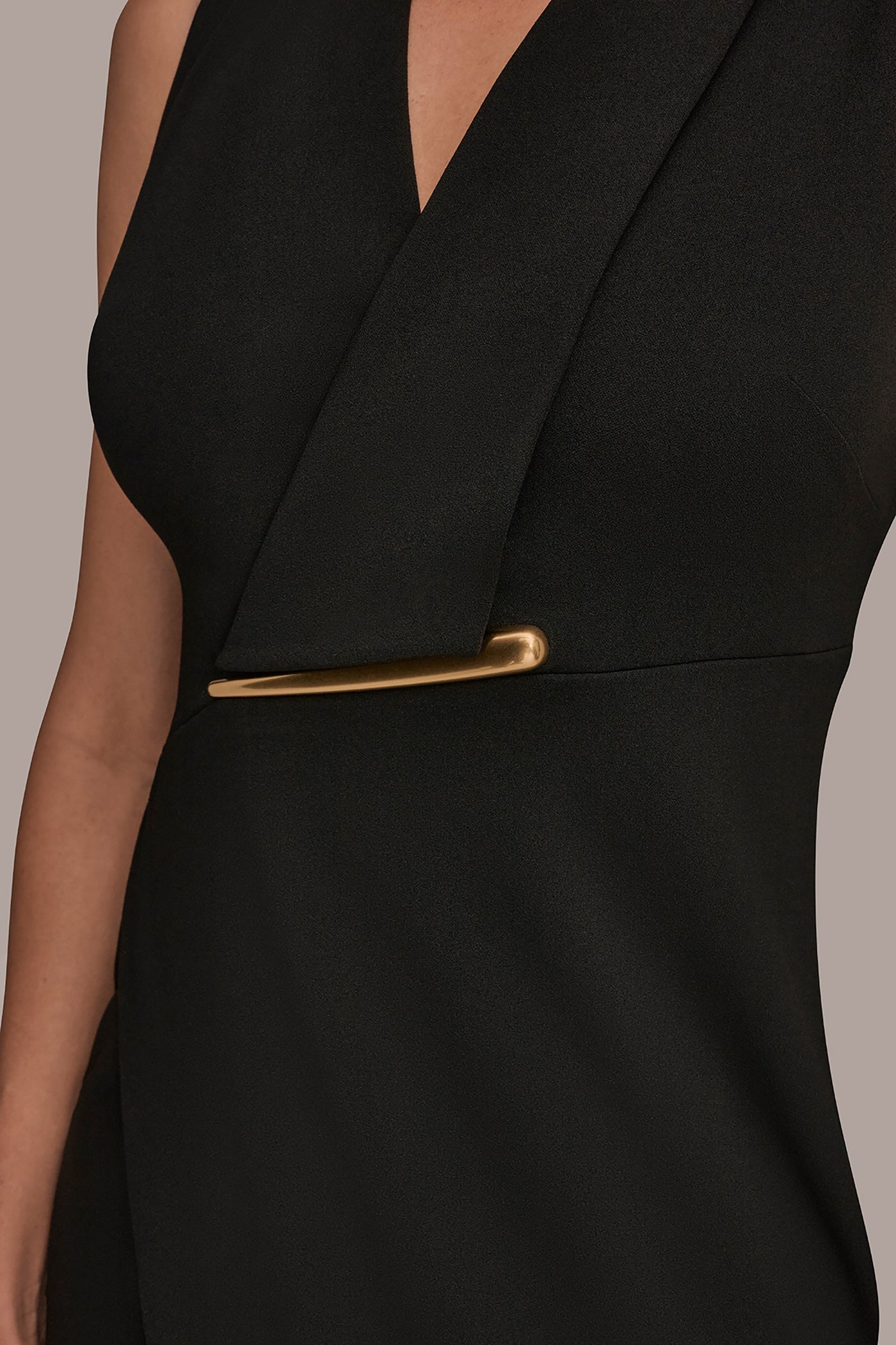 Donna Karan | SLEEVELESS WRAP V-NECK SHEATH DRESS