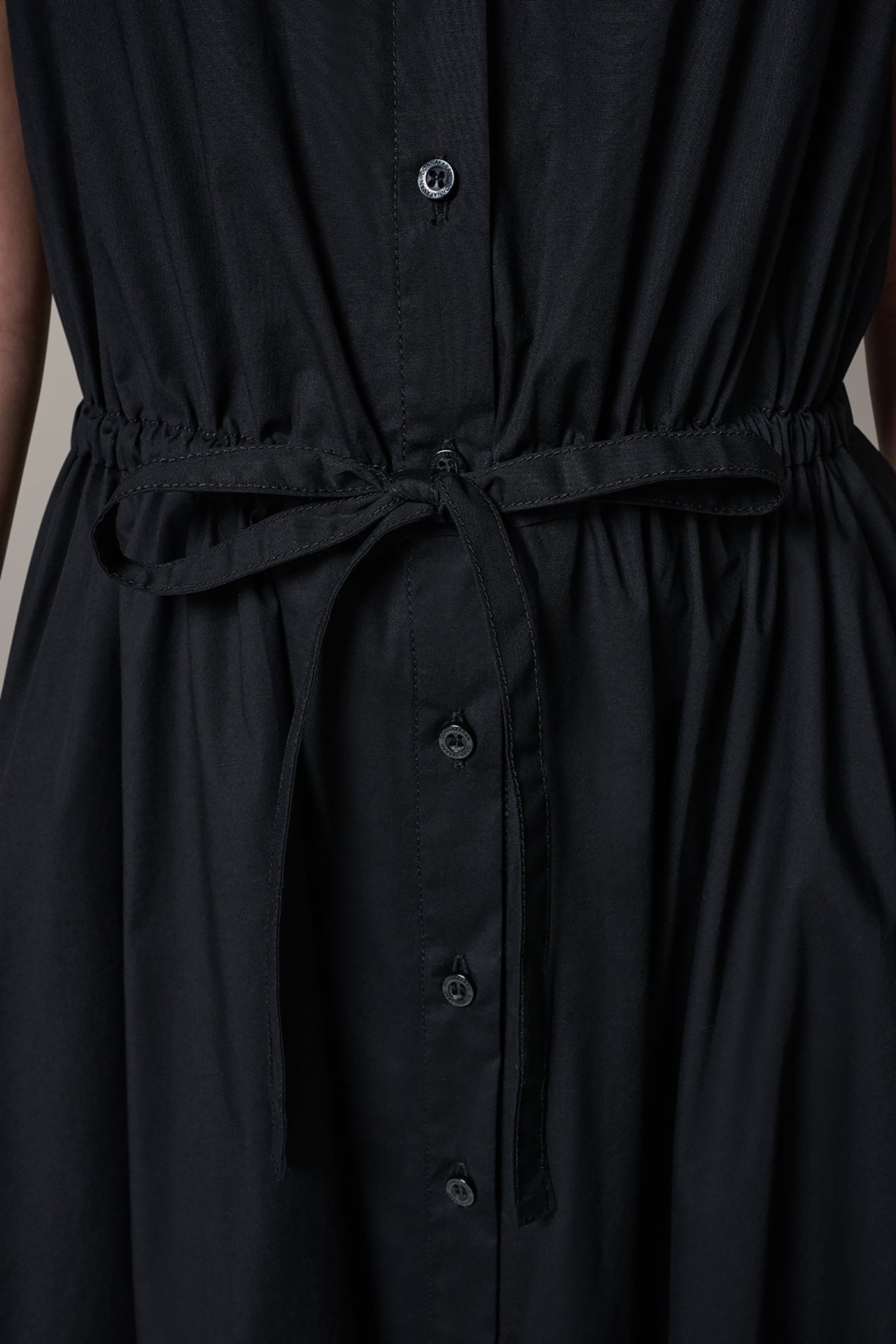 Donna Karan | SLEEVELESS MIDI HALTER DRESS