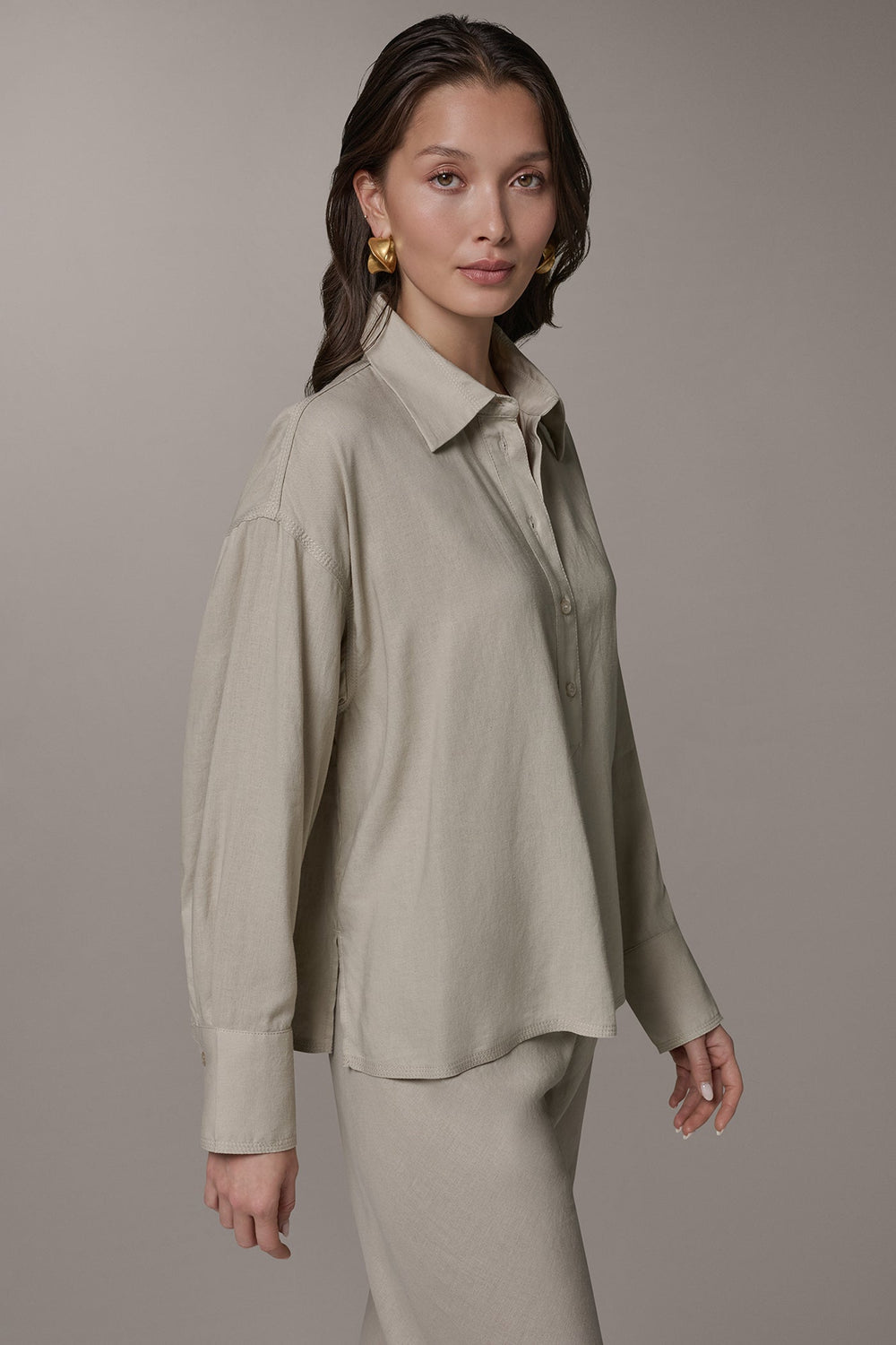 Donna Karan | LONG SLEEVE HALF BUTTON BLOUSE