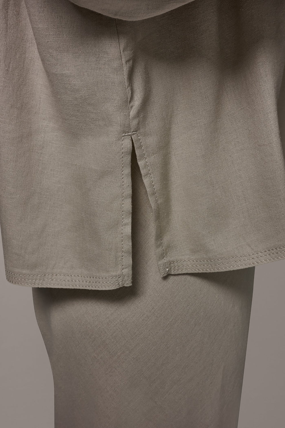 Donna Karan | LONG SLEEVE HALF BUTTON BLOUSE