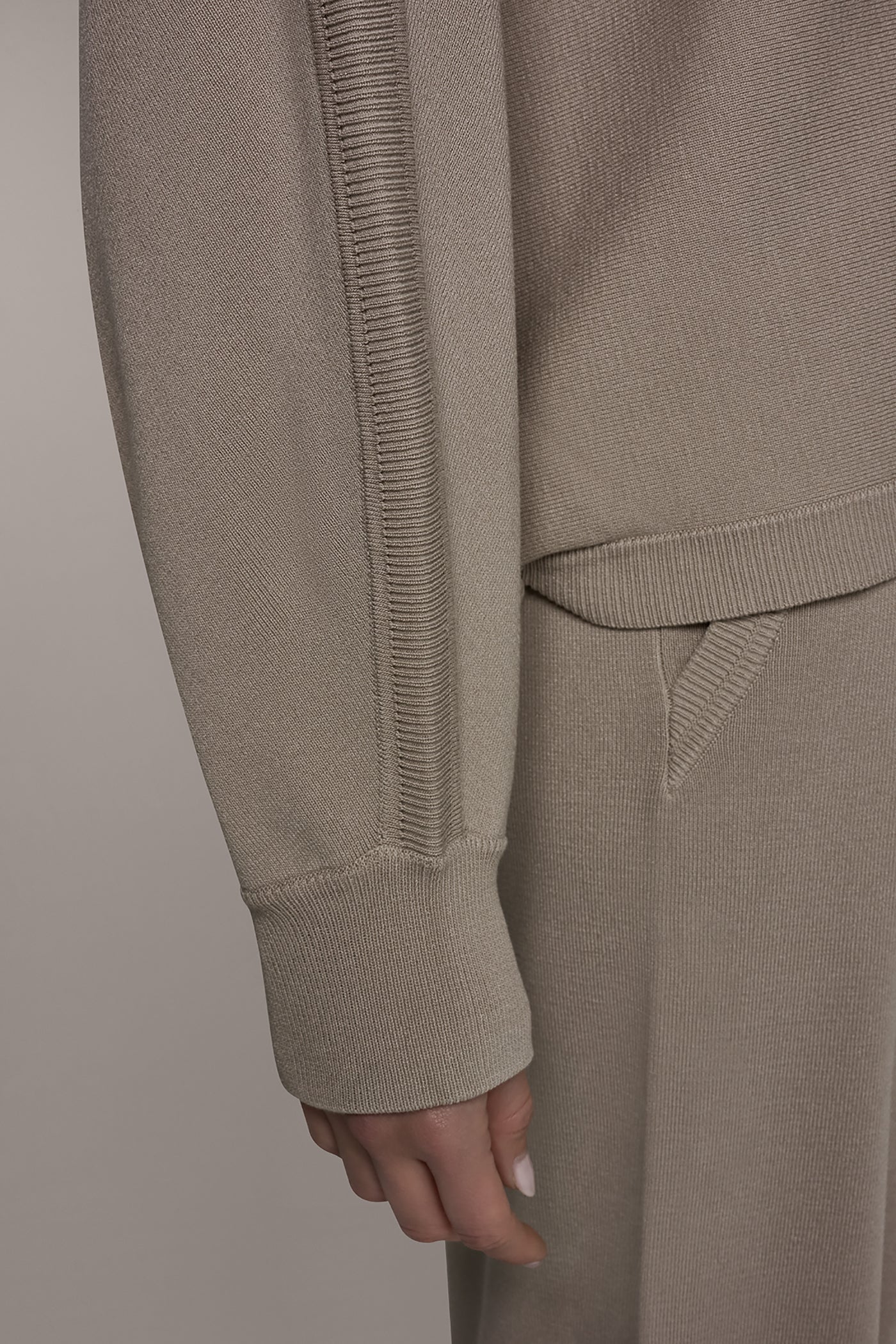 Donna Karan | LONG DOLMAN SLEEVE SWEATER