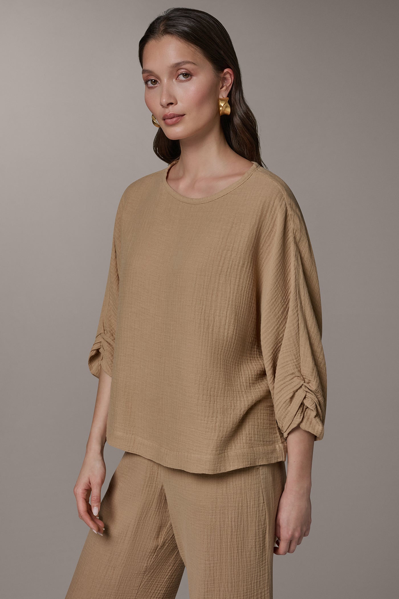Donna Karan | 3/4 SLEEVE TWIST CUFF BLOUSE