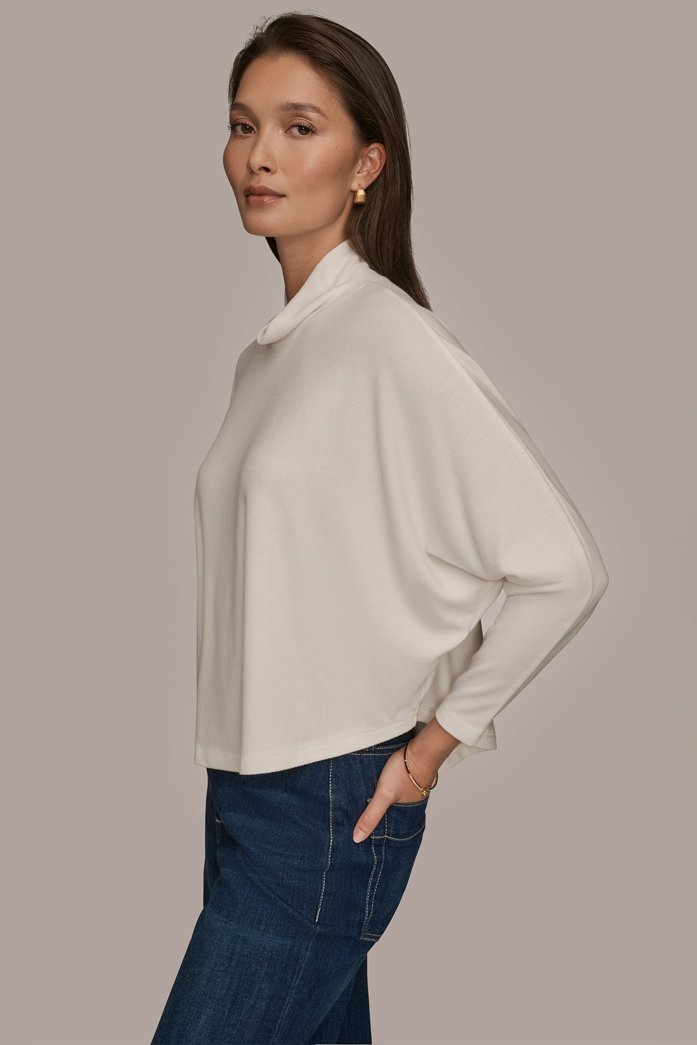 Donna Karan | MOCK-NECK TOP