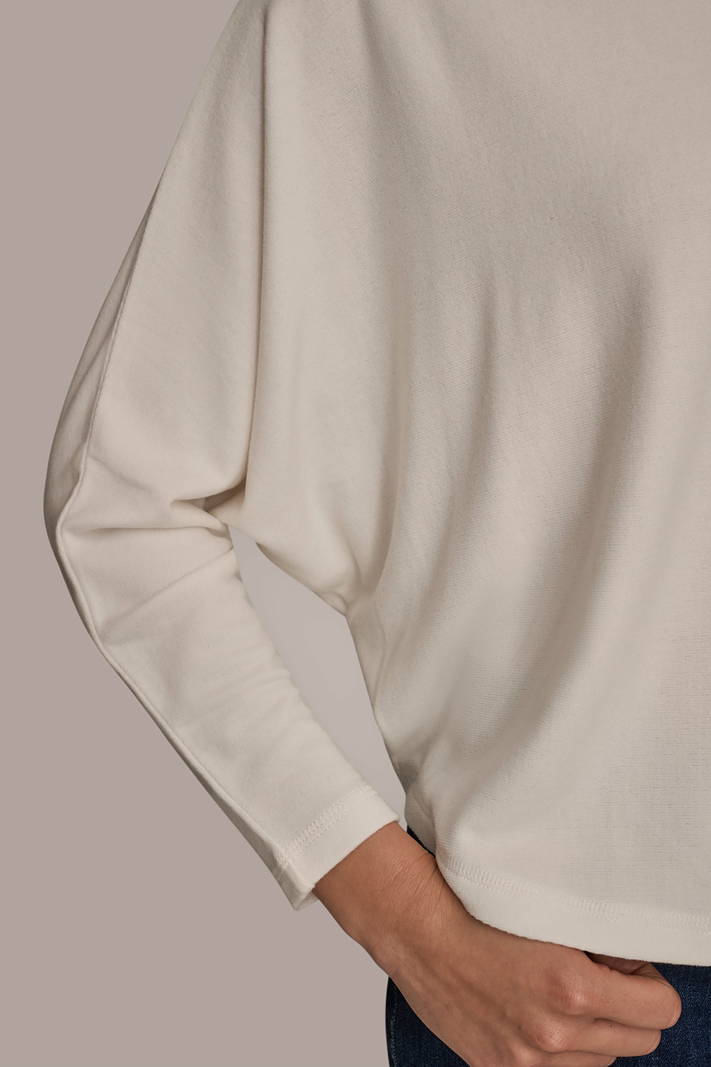 Donna Karan | MOCK-NECK TOP