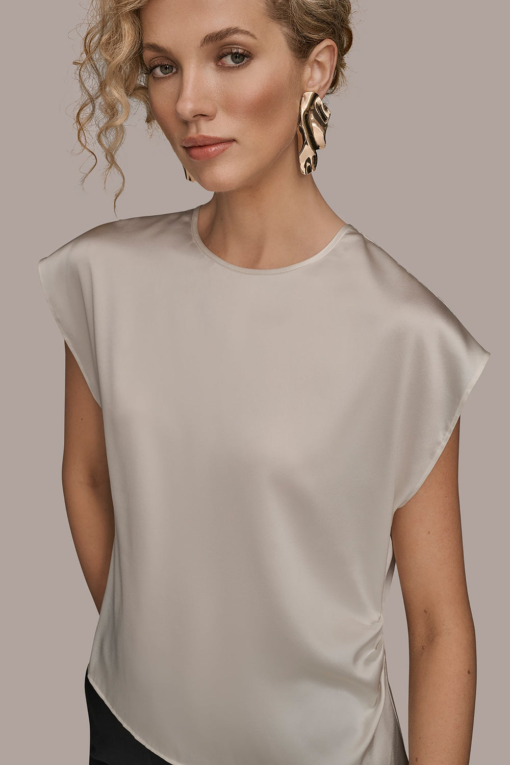 Donna Karan | CAP SLEEVE BLOUSE