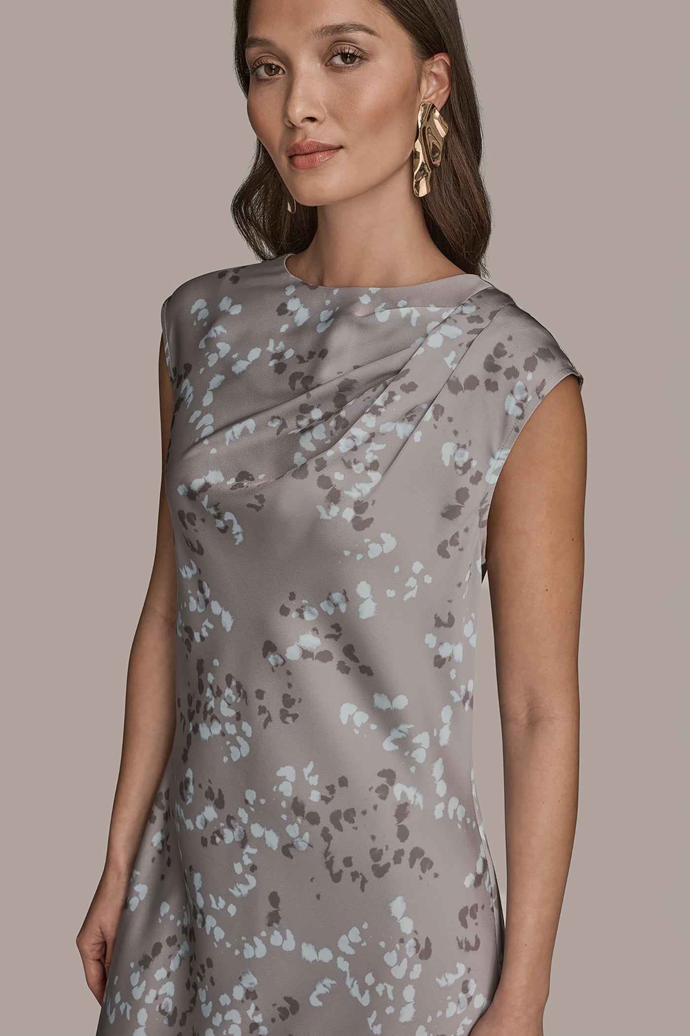 Donna Karan | CAP SLEEVE V-NECK PRINTED MIDI DRESS