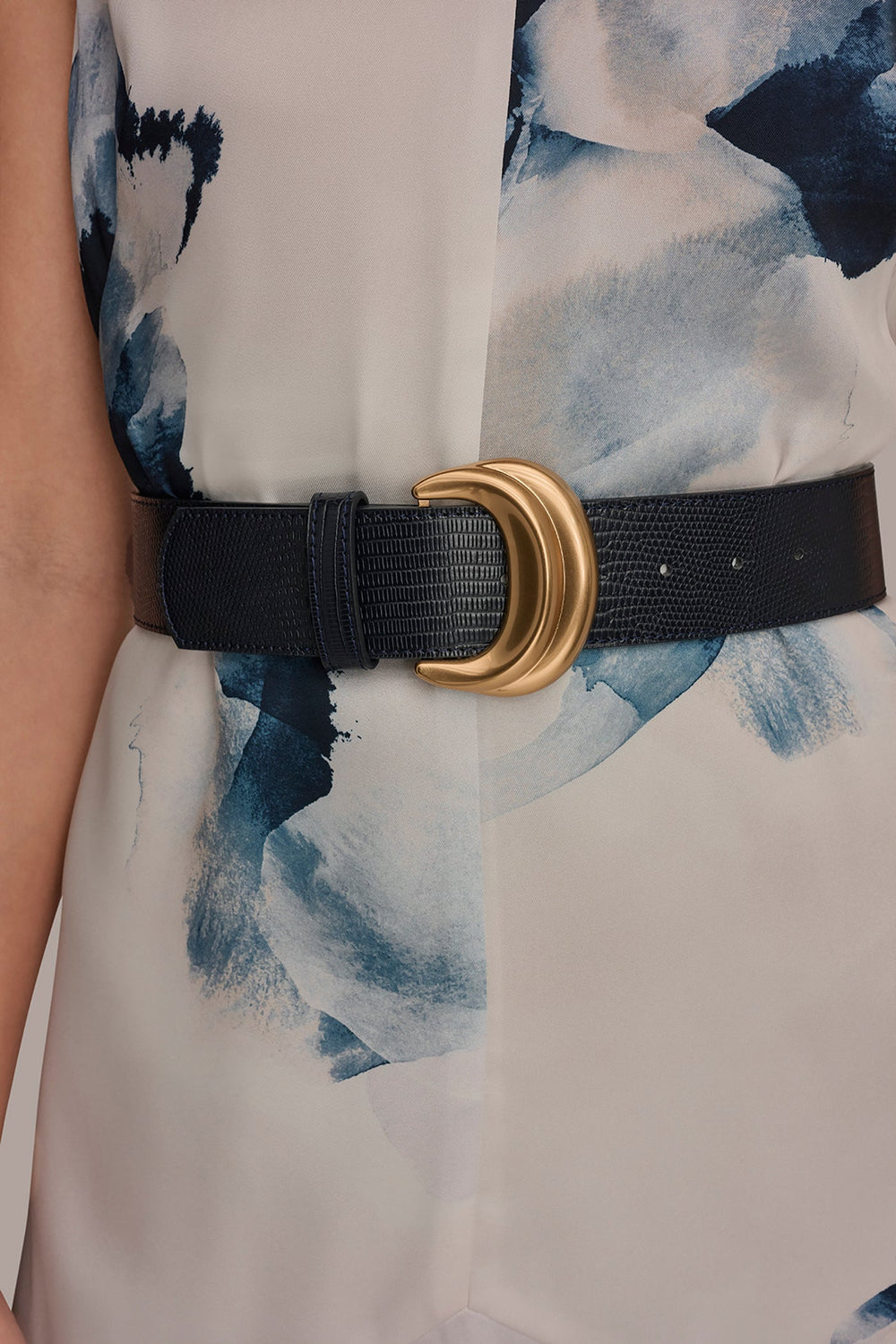 Donna Karan | V-NECK FLORAL DRESS