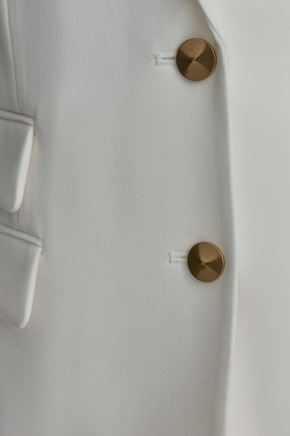 Donna Karan | BUTTON VEST WITH POCKET DETAIL