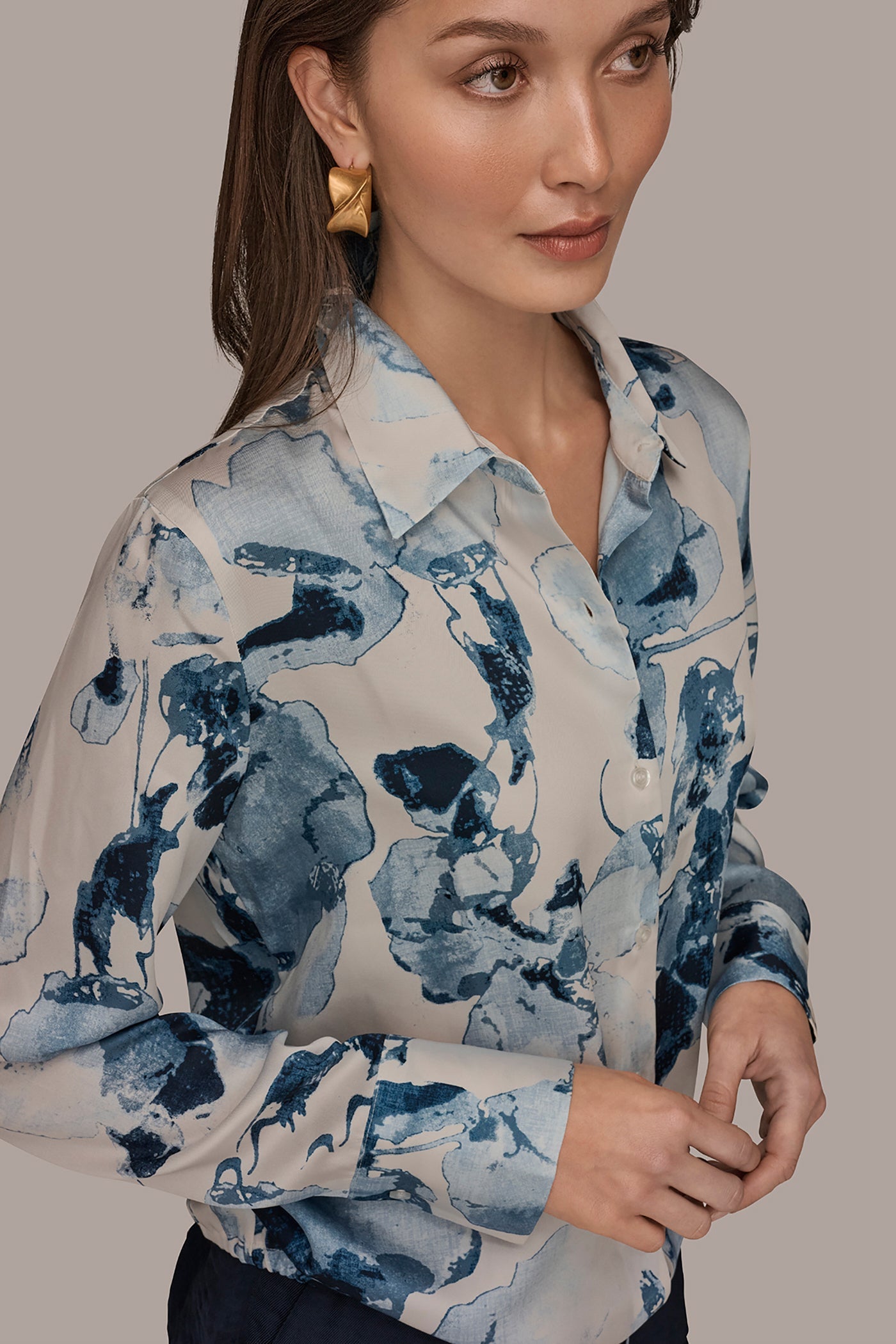 Donna Karan | DRAWSTRING HEM BLOUSE