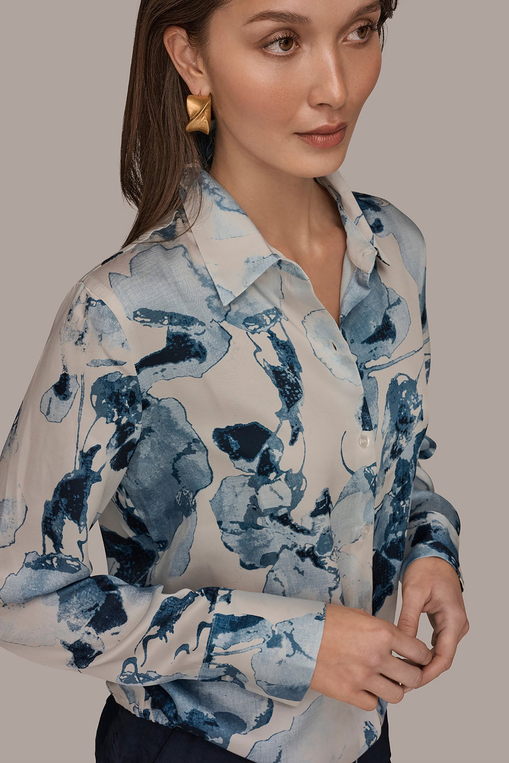 Donna Karan | DRAWSTRING HEM BLOUSE