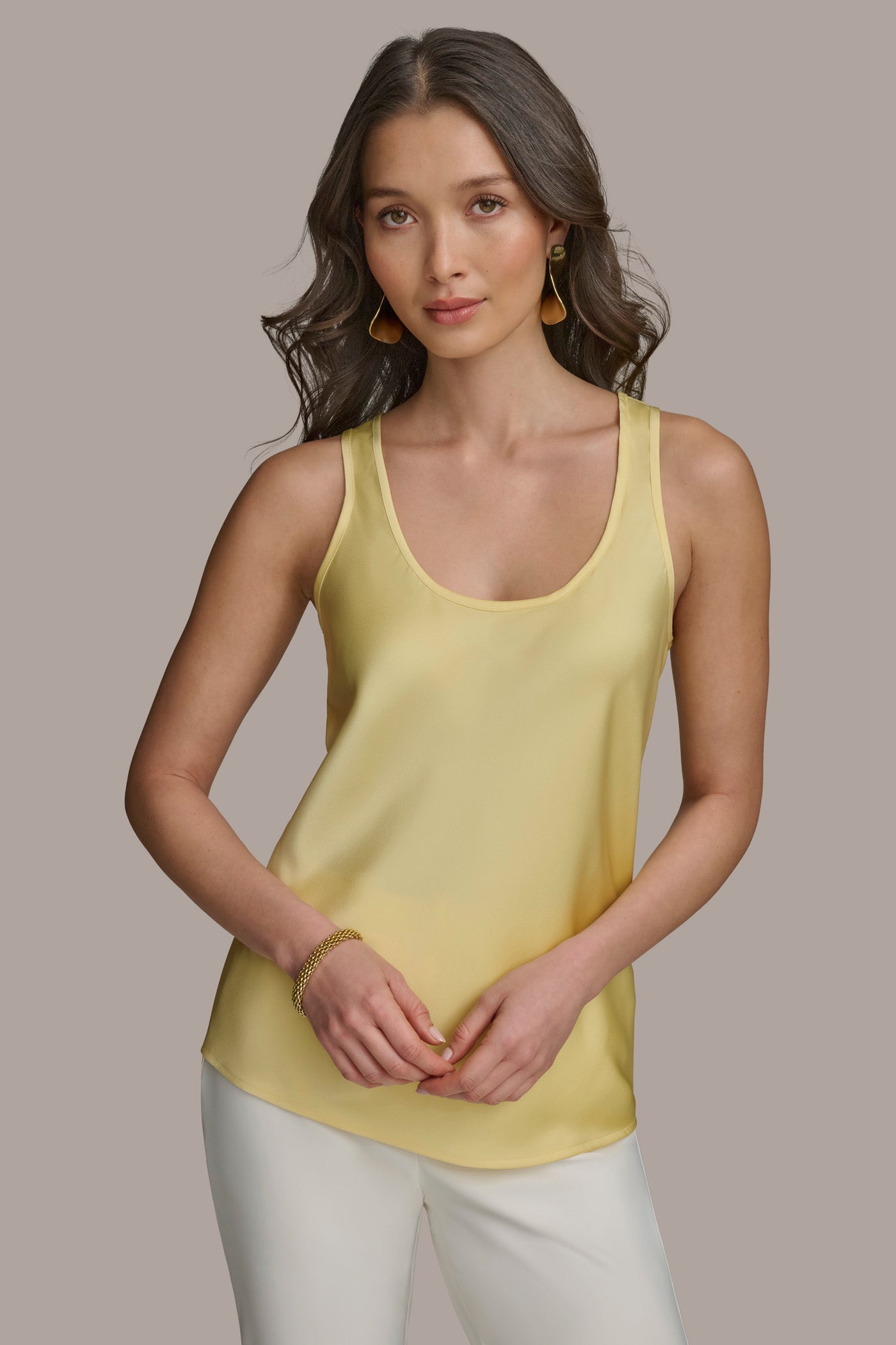 Donna Karan | SOLID SLEEVELESS SHELL
