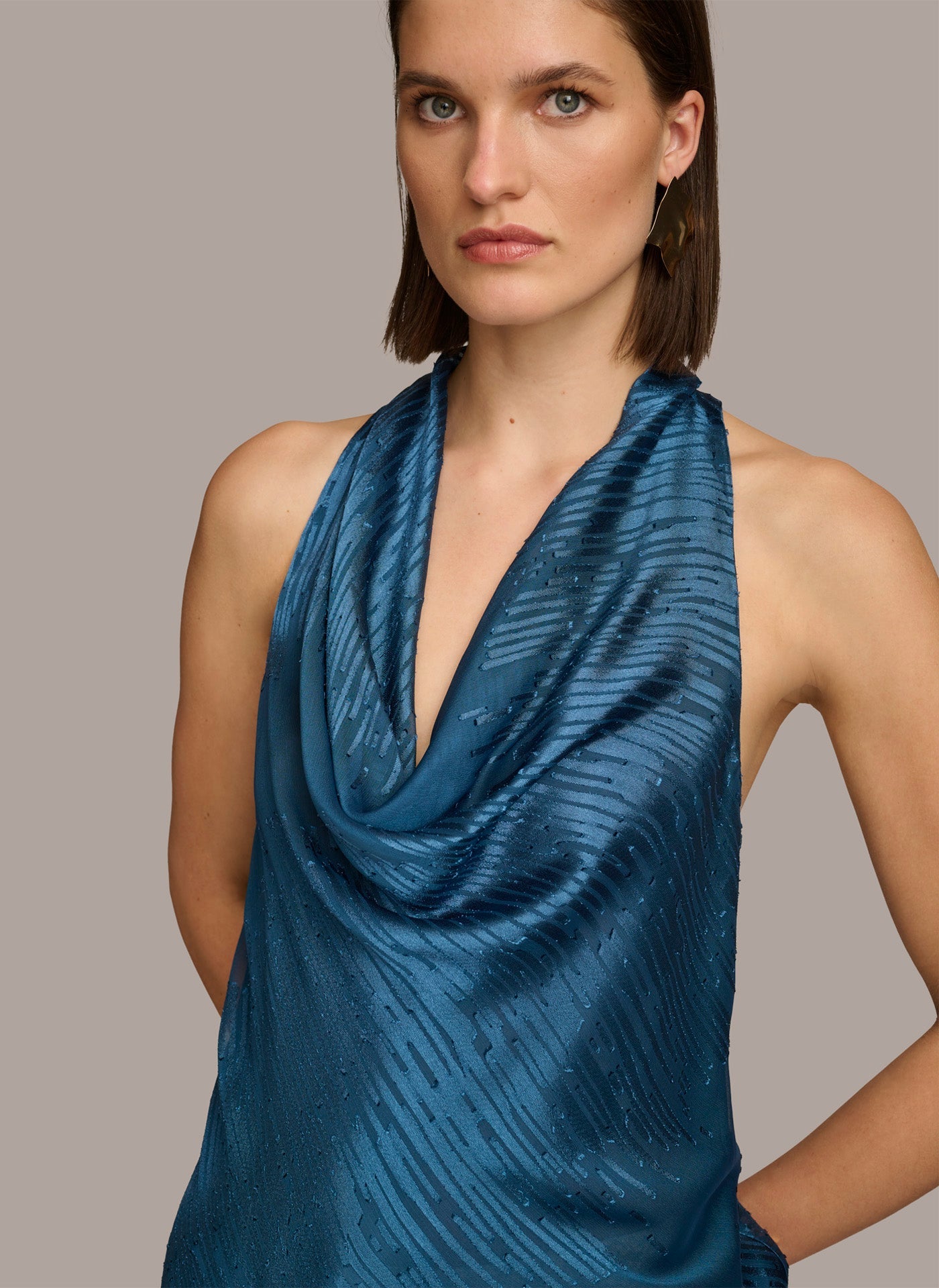 Donna Karan | BURNOUT COWL NECK TOP