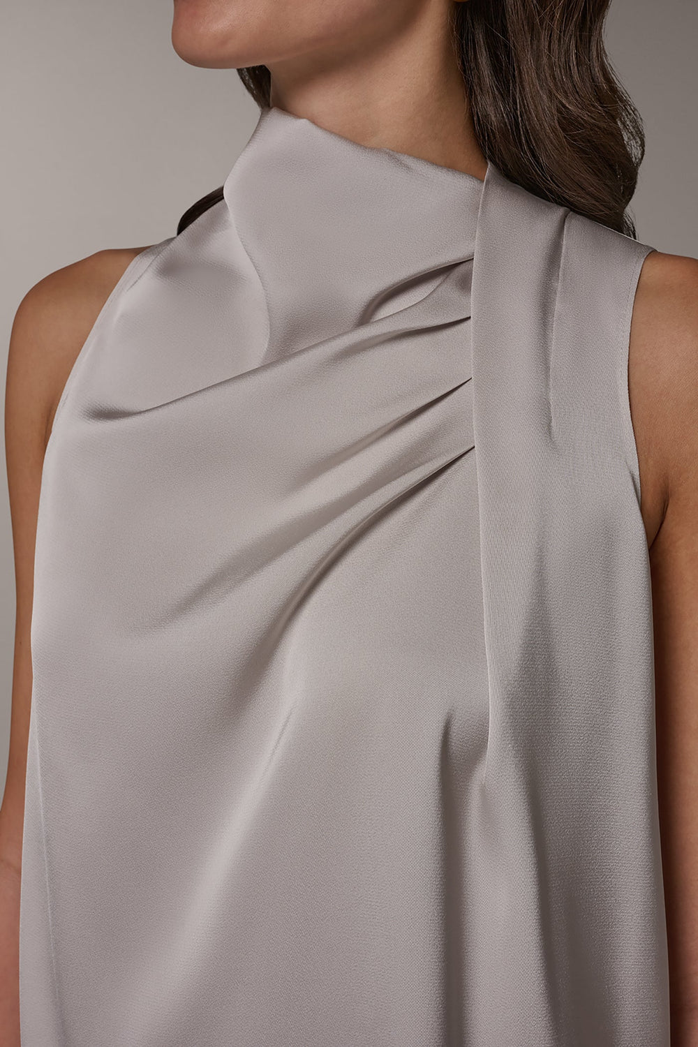 Donna Karan | TWIST DRAPE SHOULDER BLOUSE