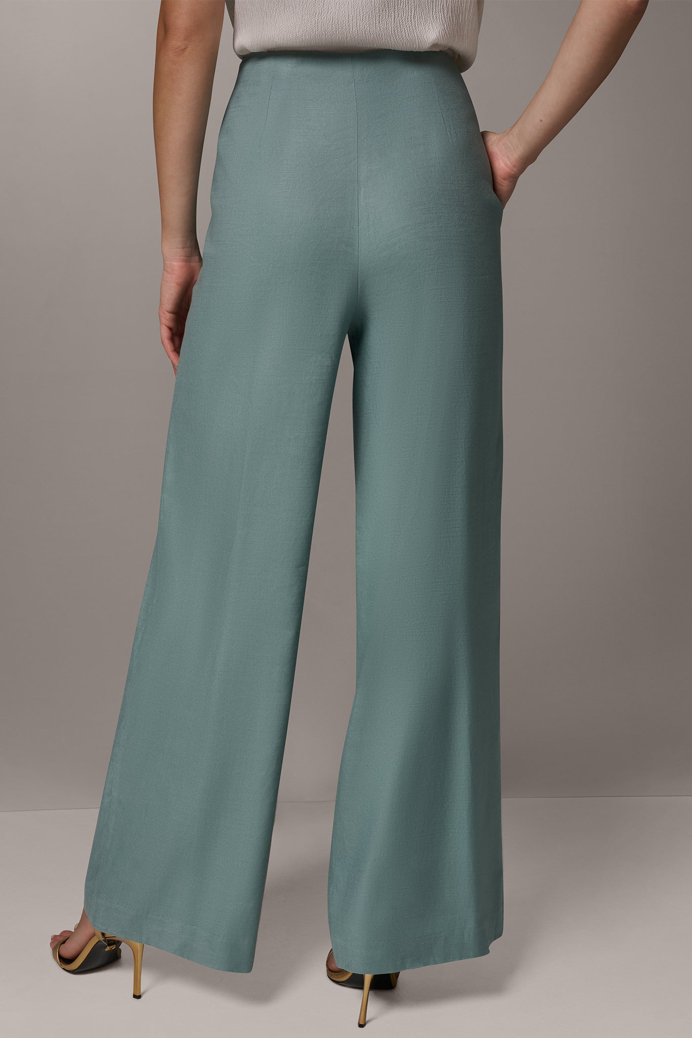 Donna Karan | EXTRA HIGH-RISE PLEATED WIDE-LEG PANT