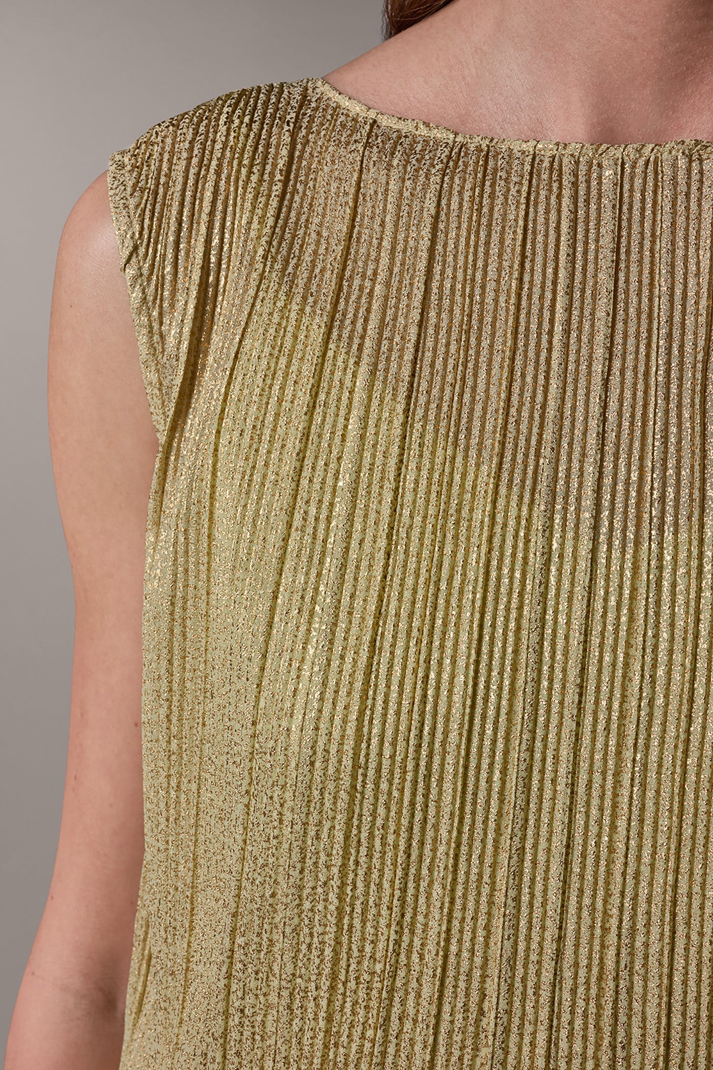 Donna Karan | SLEEVELESS METALLIC BLOUSE
