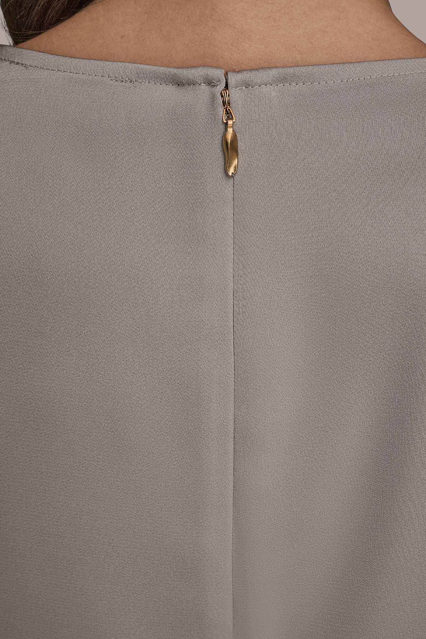Donna Karan | LONG SLEEVE DRAPE BLOUSE