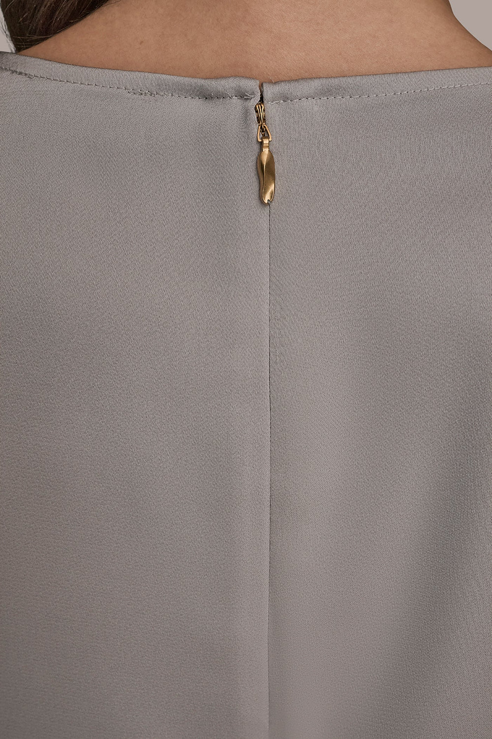 Donna Karan | LONG SLEEVE DRAPE BLOUSE