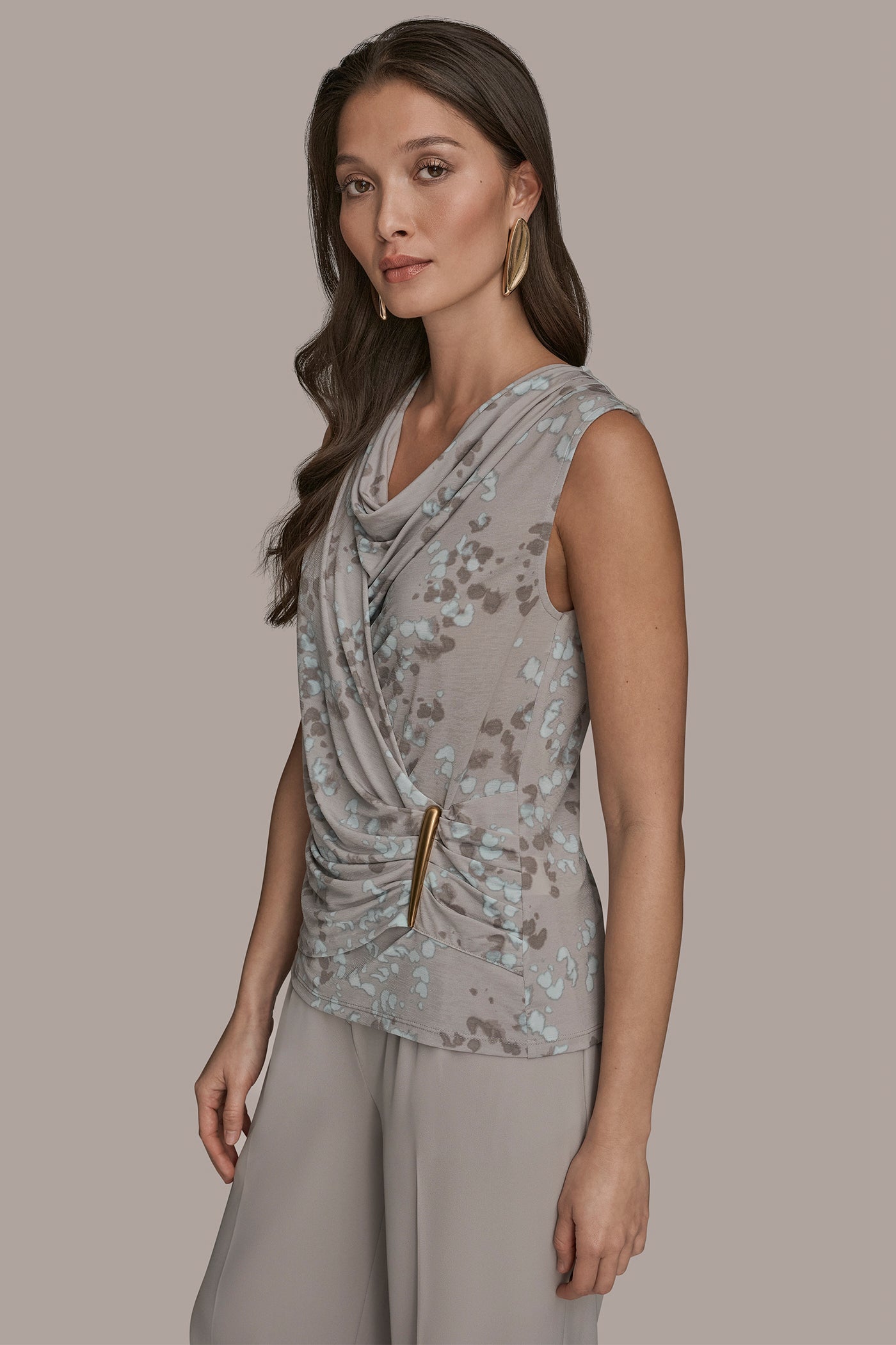 Donna Karan | PRINTED SLEEVELESS COWL-NECK WRAP TOP