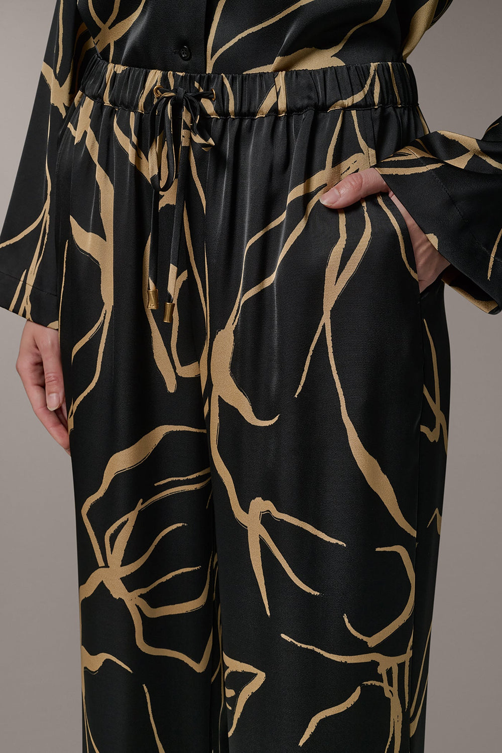 Donna Karan | EXTRA HIGH-RISE WIDE-LEG PULL-ON PANT