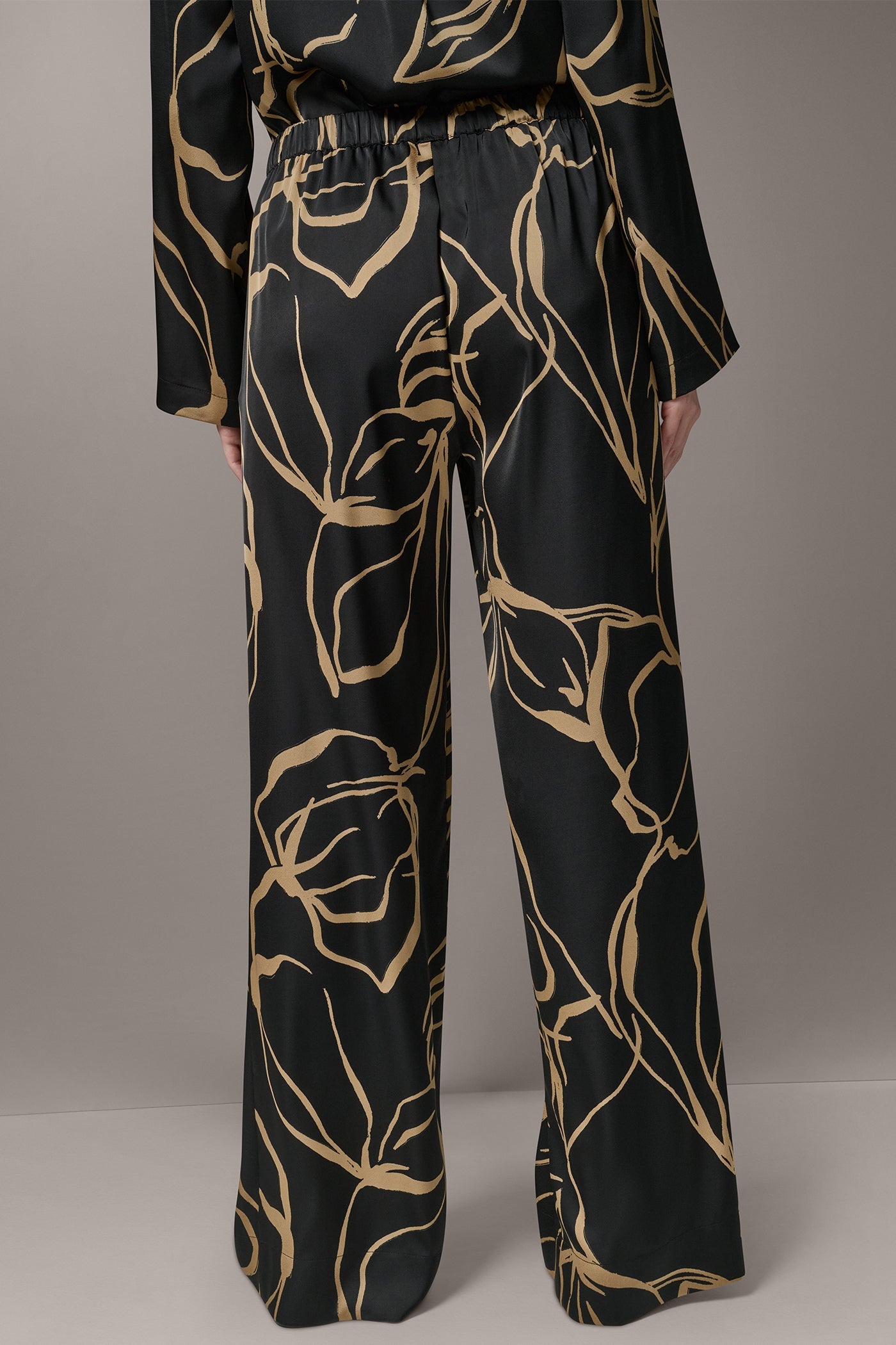 Donna Karan | EXTRA HIGH-RISE WIDE-LEG PULL-ON PANT