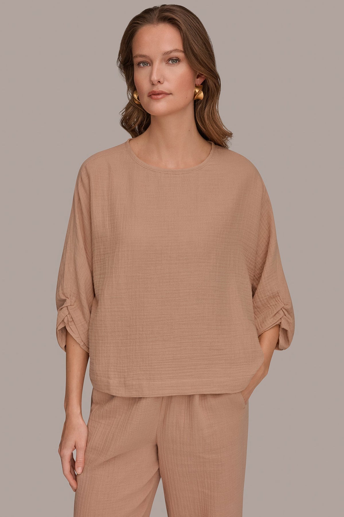 Donna Karan | 3/4 SLEEVE TWIST CUFF BLOUSE