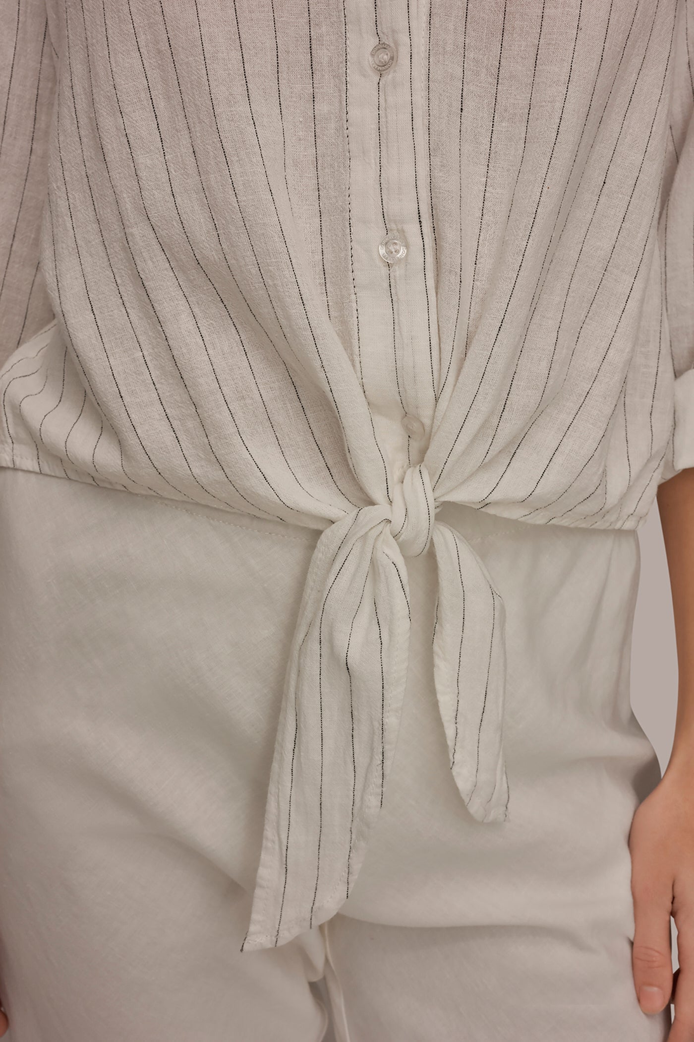 Donna Karan | LONG SLEEVE TIE-FRONT BLOUSE