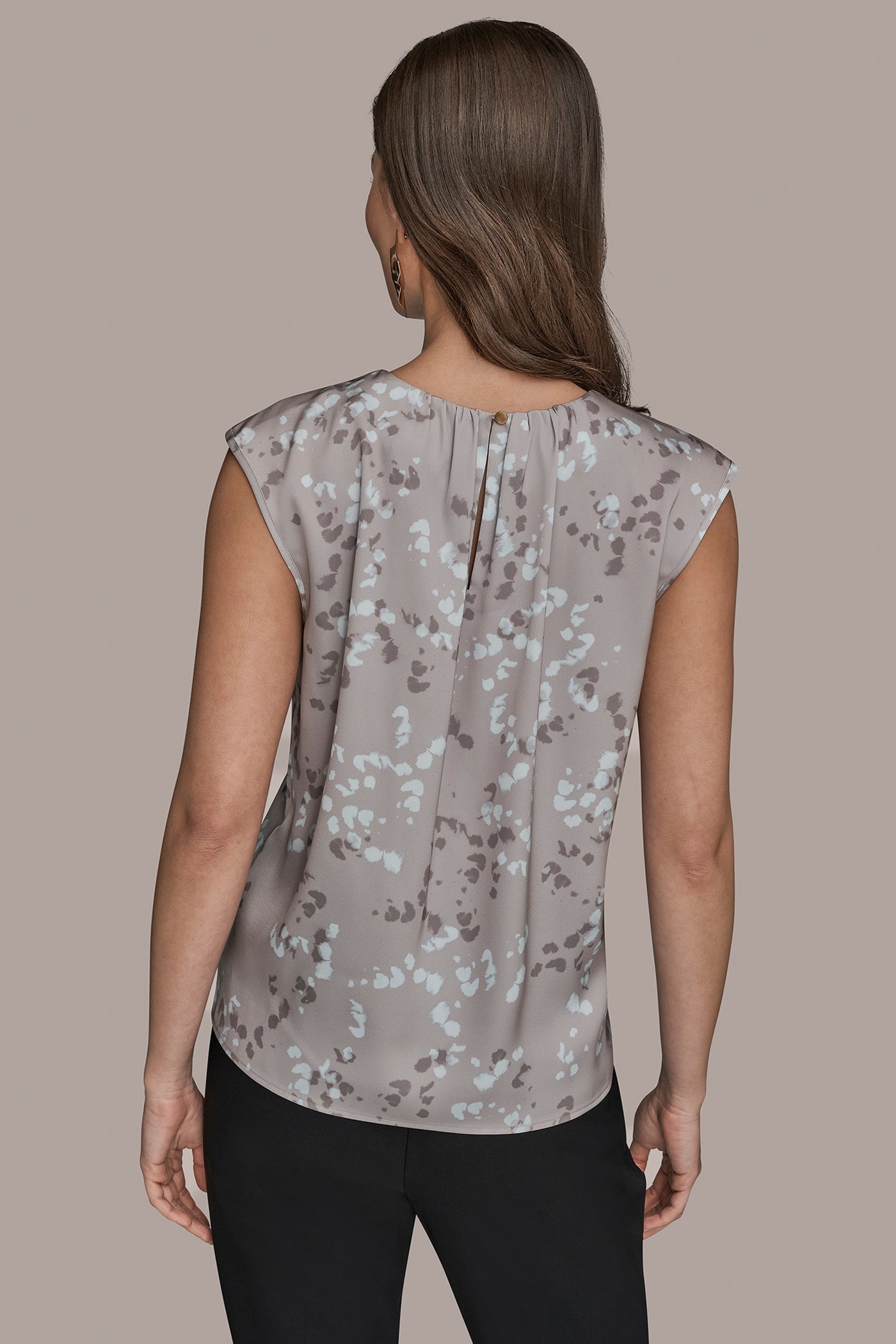 Donna Karan | FLORAL CAP SLEEVE TWIST BLOUSE