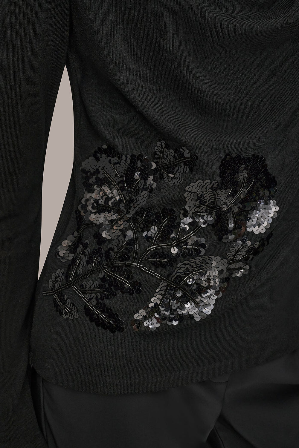 Donna Karan | LONG-SLEEVE COWL-NECK FLORAL TOP