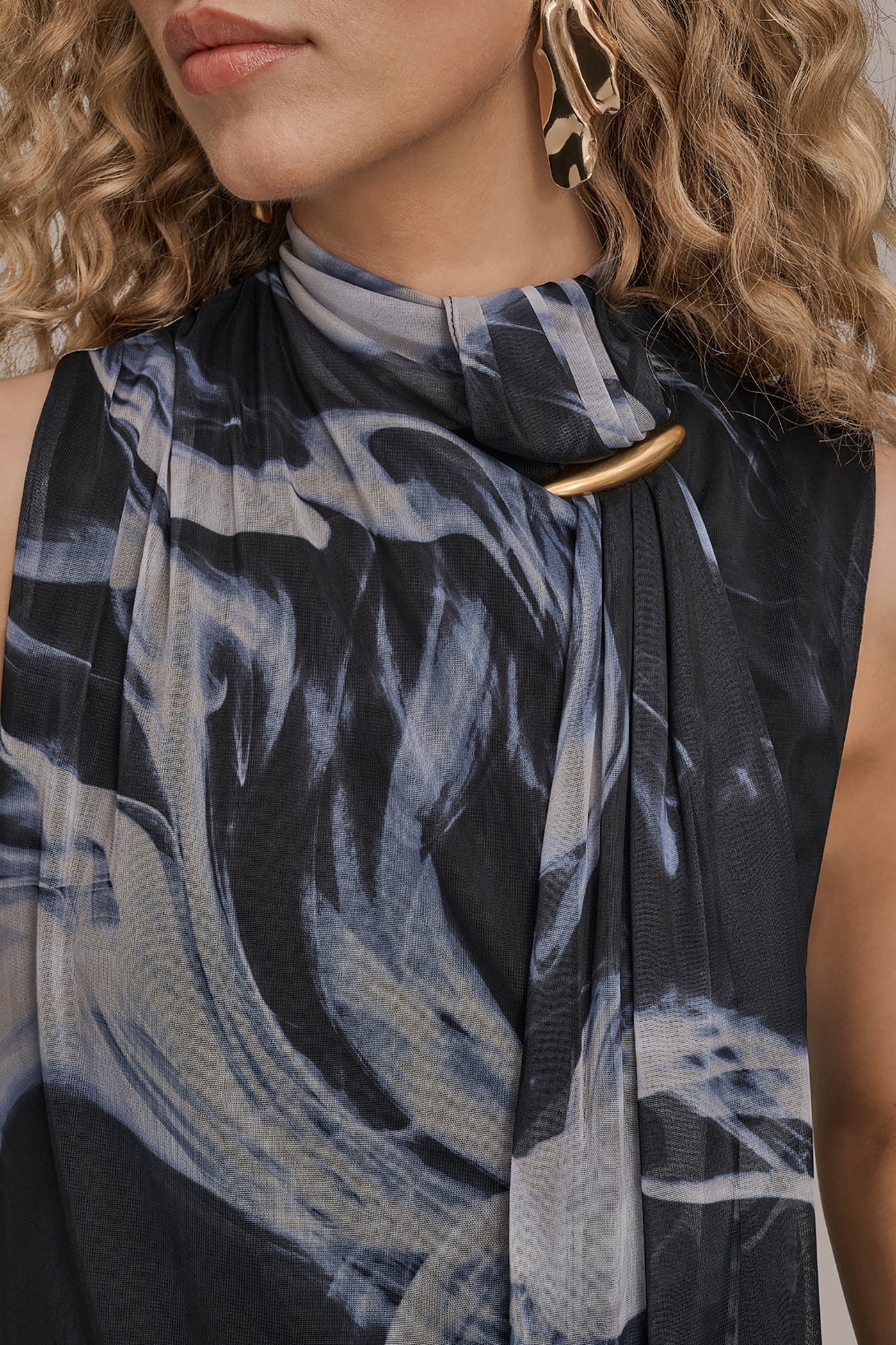 Donna Karan | TIE-NECK HALTER BLOUSE