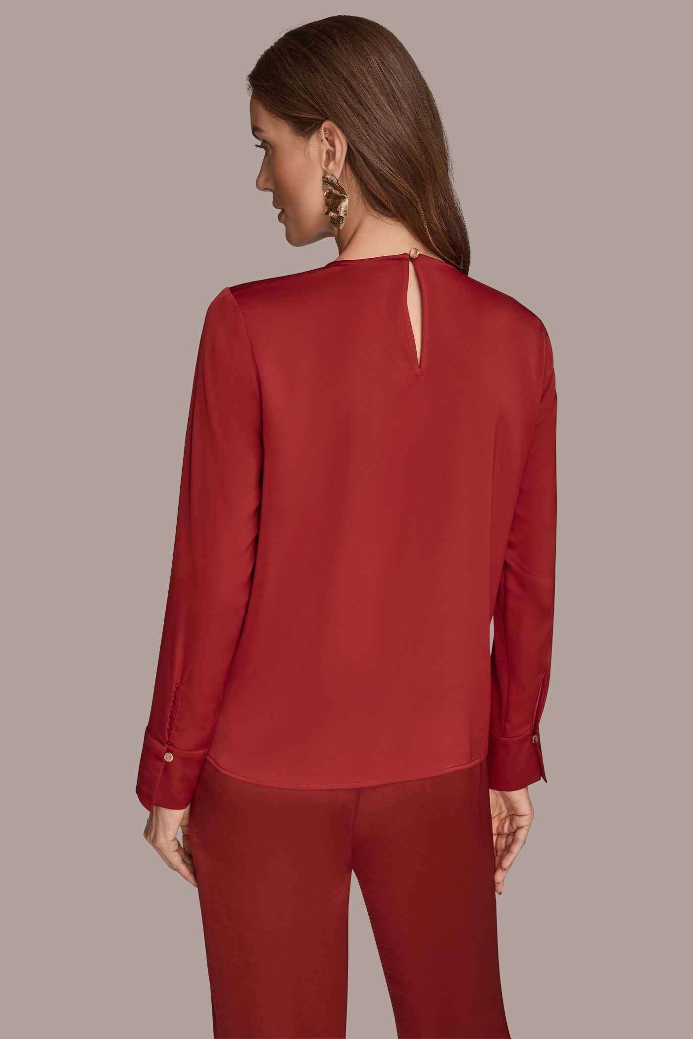 Donna Karan | LONG SLEEVE RING V-NECK BLOUSE