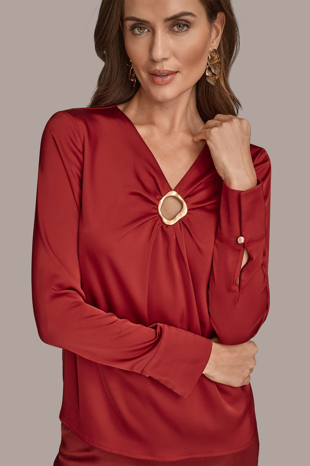 Donna Karan | LONG SLEEVE RING V-NECK BLOUSE